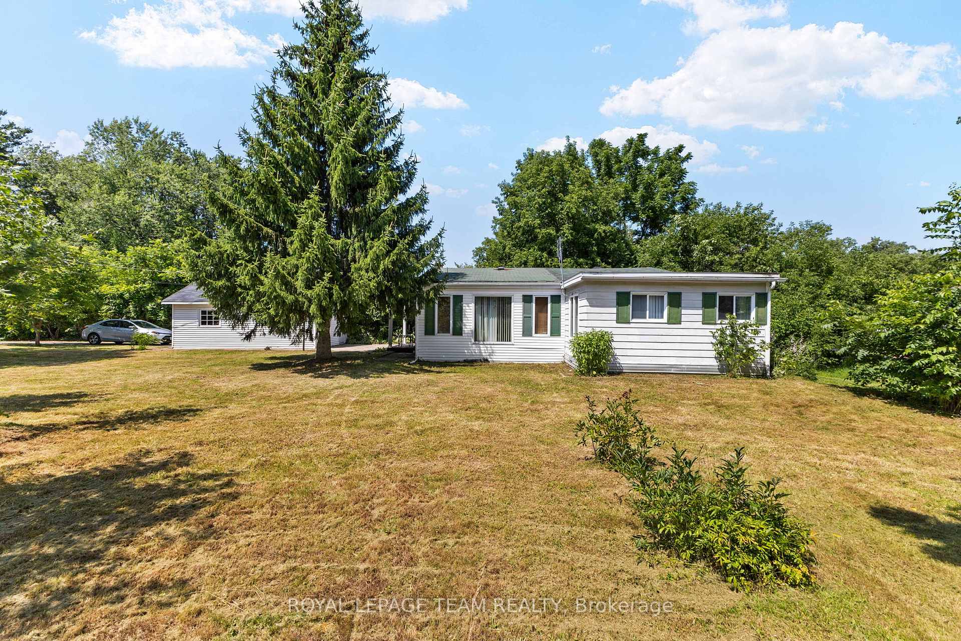 Photo 20 of 967 West Street, Ottawa, Cumberland Village — HOMEH