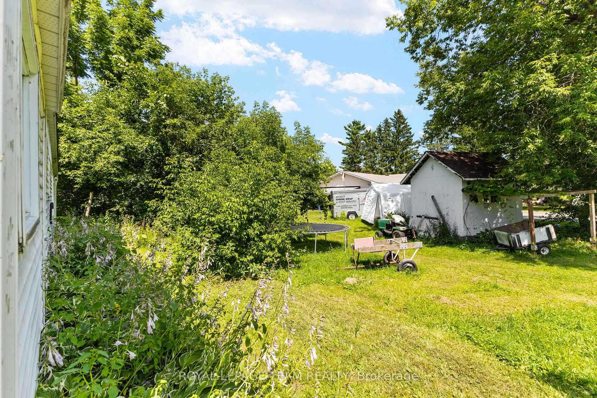 Photo 30 of 967 West Street, Ottawa, Cumberland Village — HOMEH