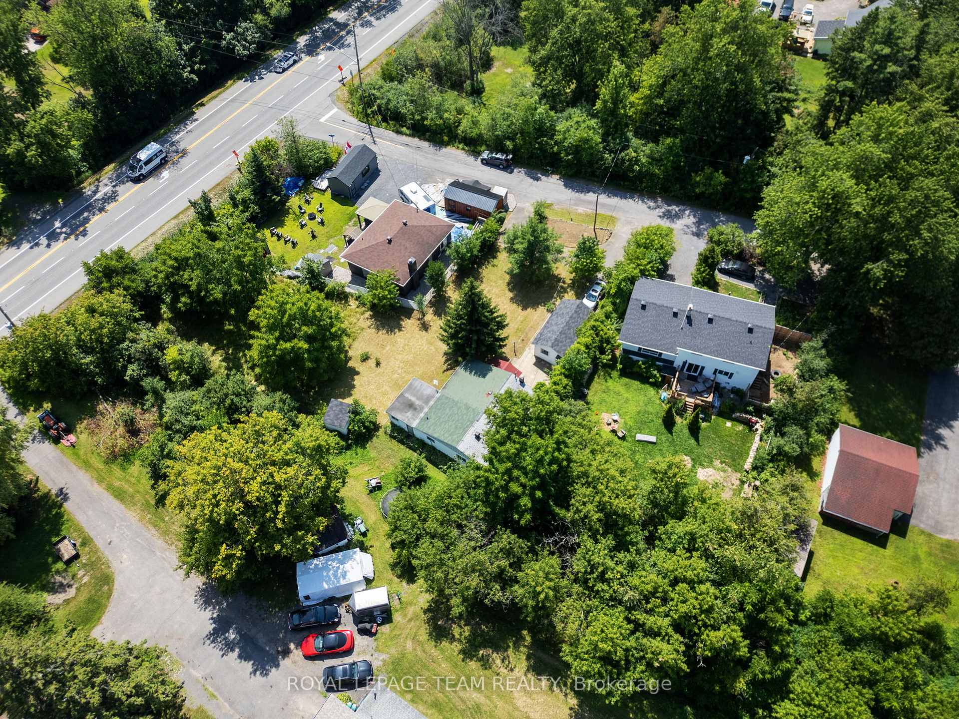 Photo 40 of 967 West Street, Ottawa, Cumberland Village — HOMEH