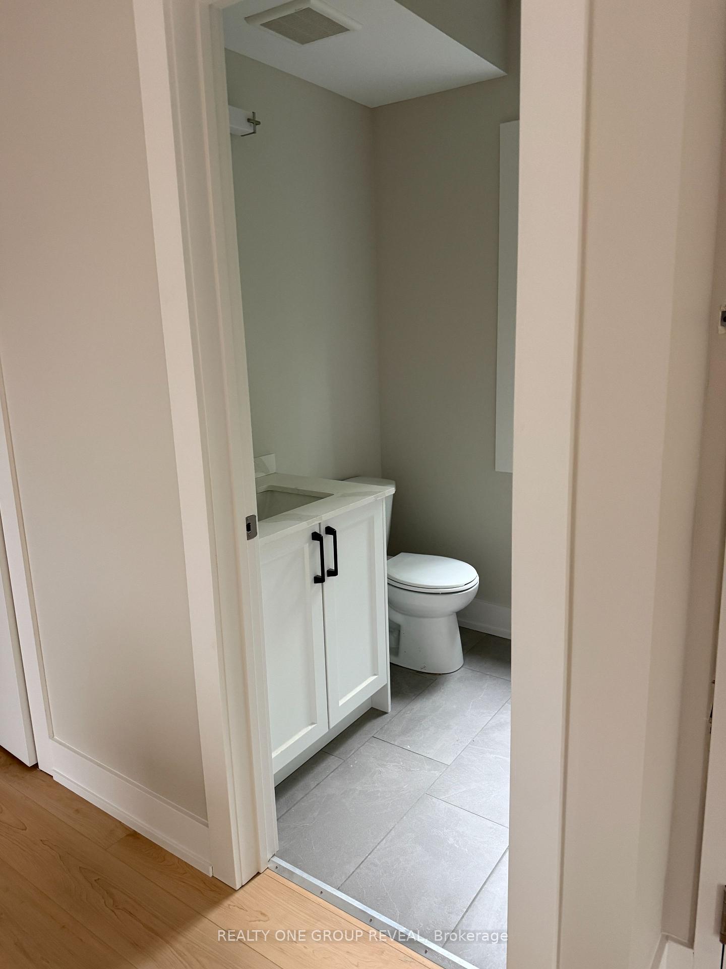 Photo 8 of Unit 2, 24 Queen Street, Clarington, Bowmanville — HOMEH