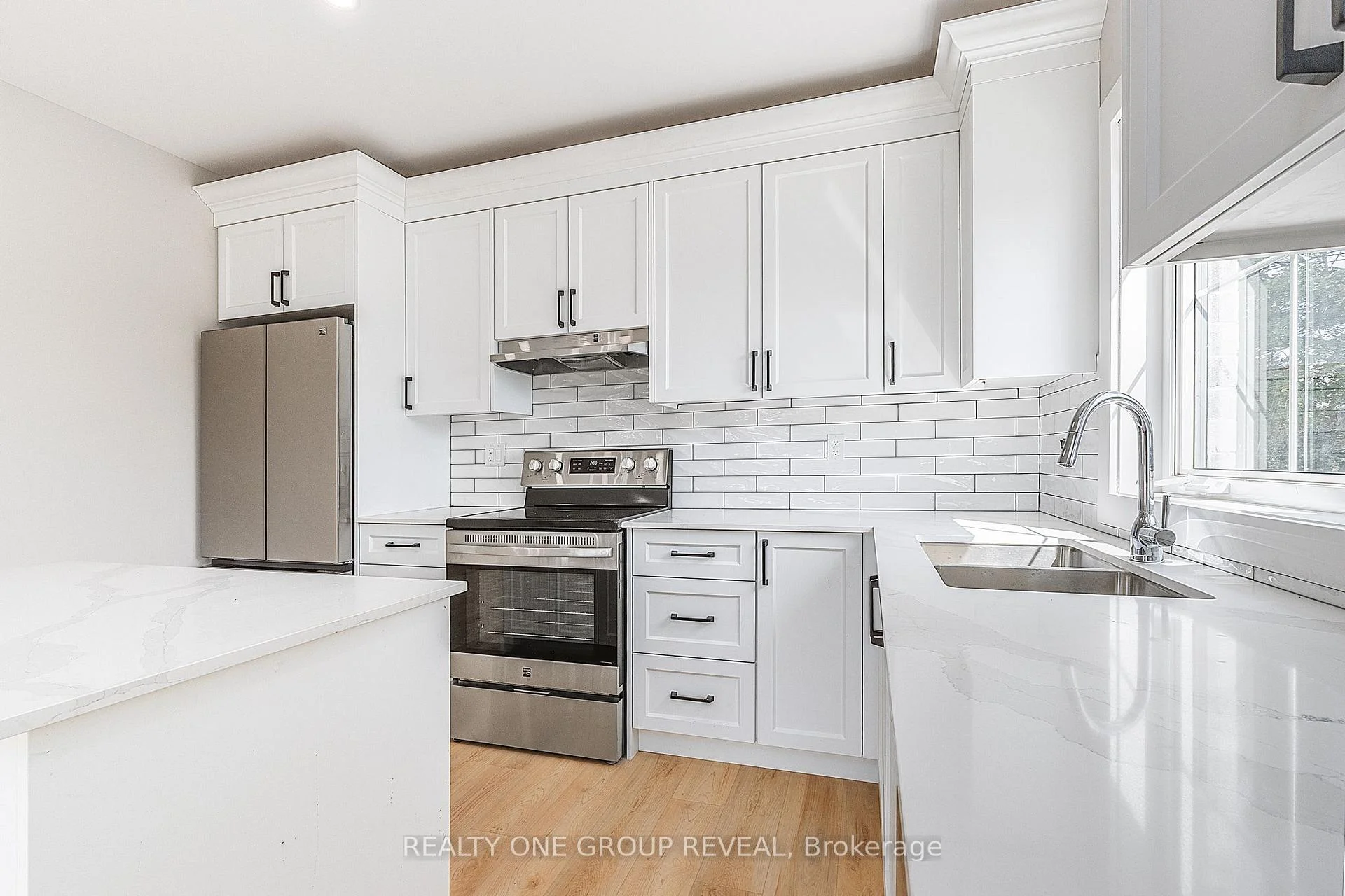 Photo 13 of Unit 2, 24 Queen Street, Clarington, Bowmanville — HOMEH
