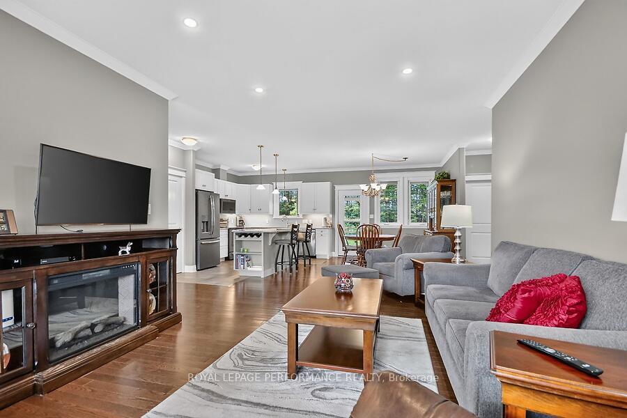 Photo 6 of 118 Stirling Crescent, North Grenville, North Grenville Twp (Kemptville East) — HOMEH
