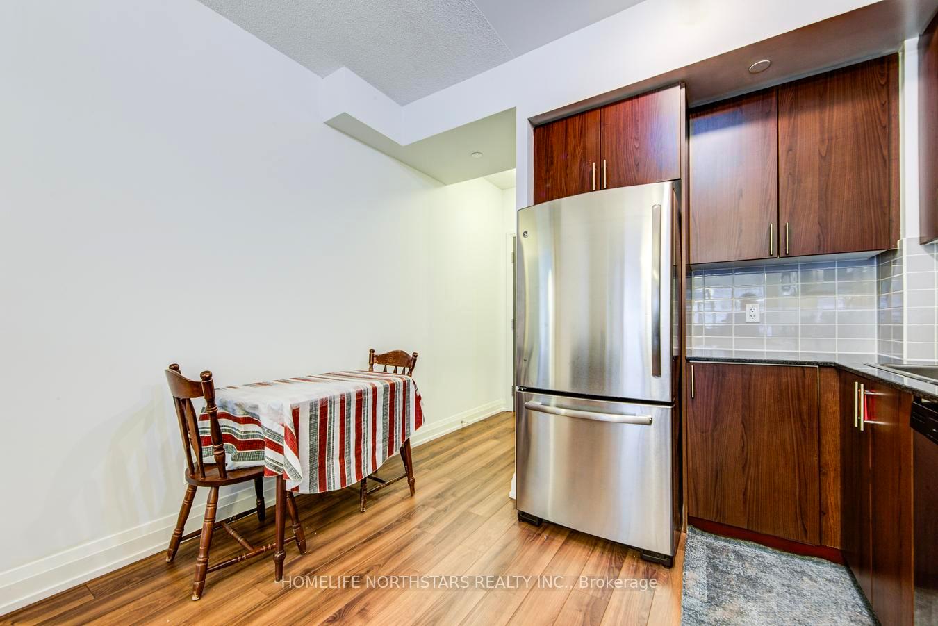 Photo 9 of Unit 432, 7165 Yonge Street, Markham, Grandview — HOMEH