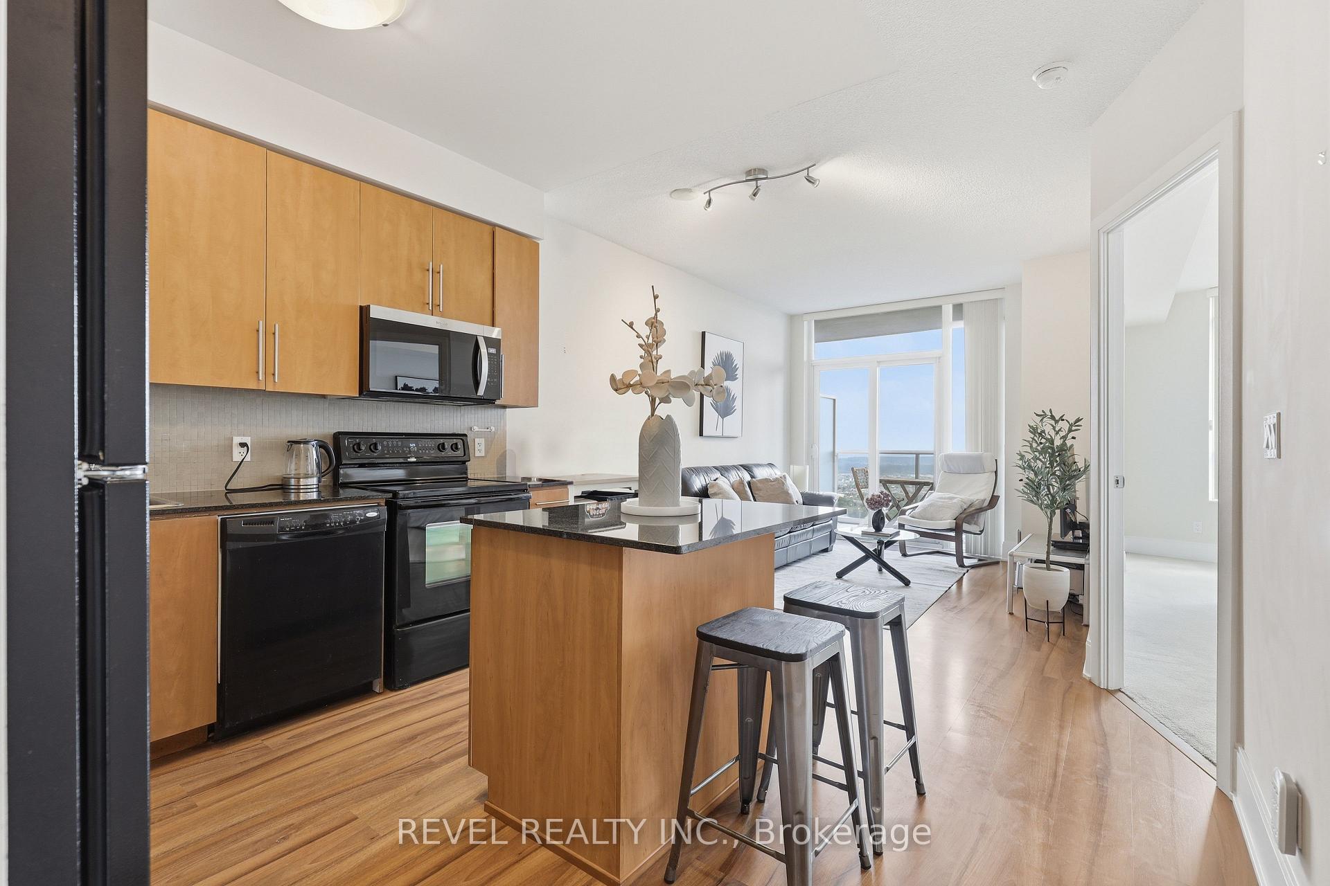 Photo 6 of Unit 3101, 330 Burnhamthorpe Road W, Mississauga, City Centre — HOMEH