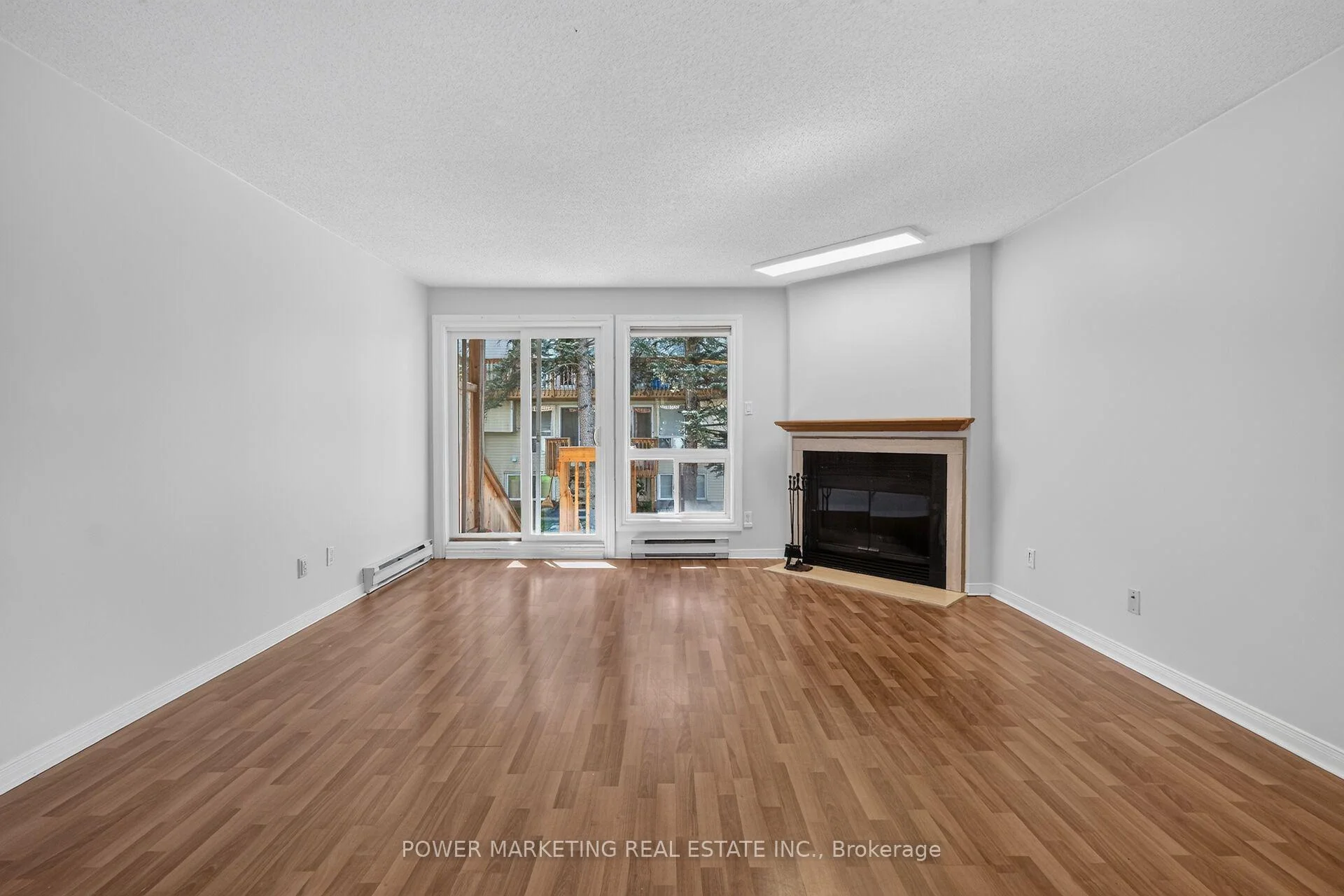 Photo 16 of 442 Briston Private, Ottawa, Hunt Club Park — HOMEH