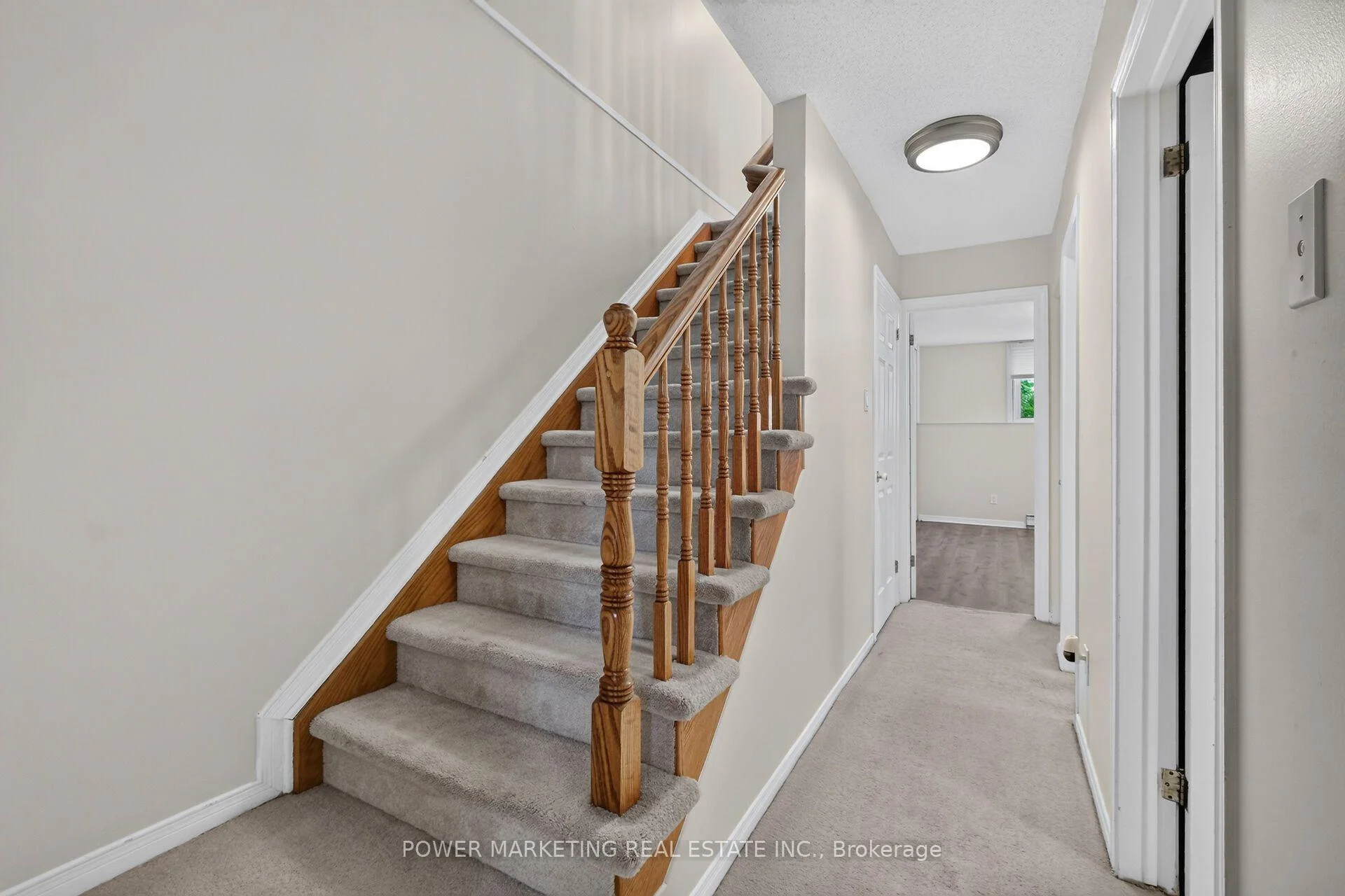Photo 29 of 442 Briston Private, Ottawa, Hunt Club Park — HOMEH