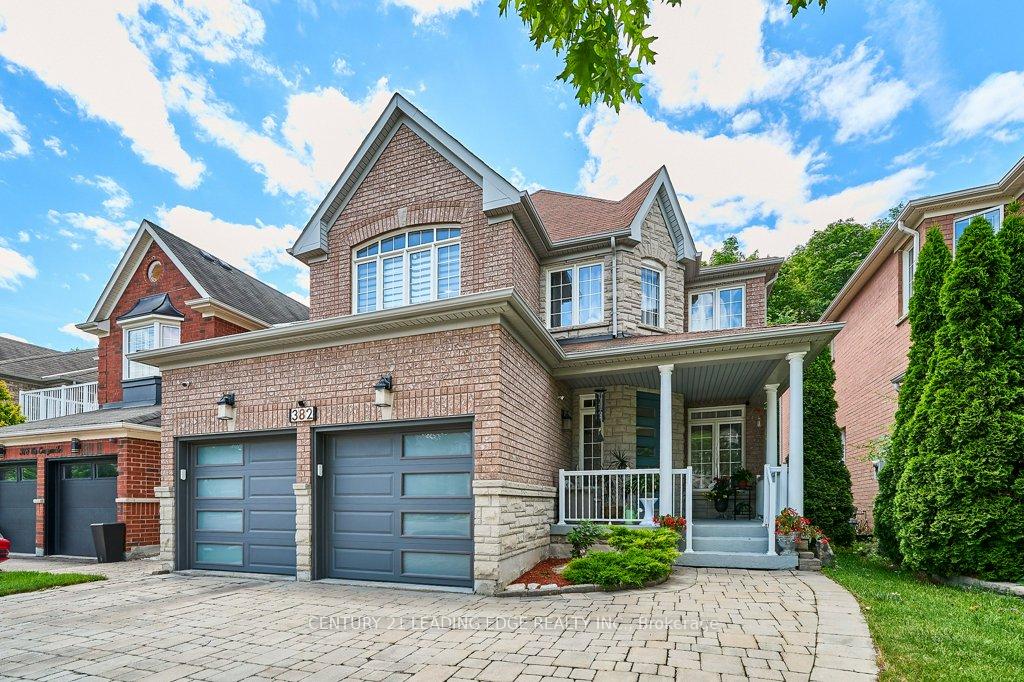 Photo 3 of 382 Via Campanile, Vaughan, Vellore Village — HOMEH