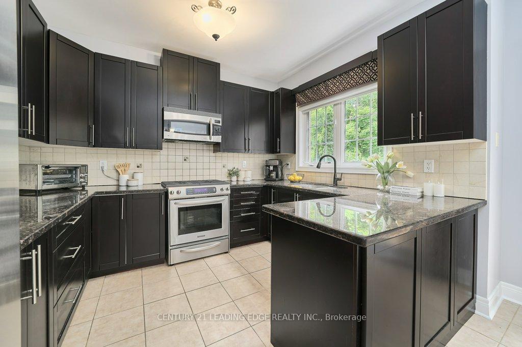 Photo 17 of 382 Via Campanile, Vaughan, Vellore Village — HOMEH