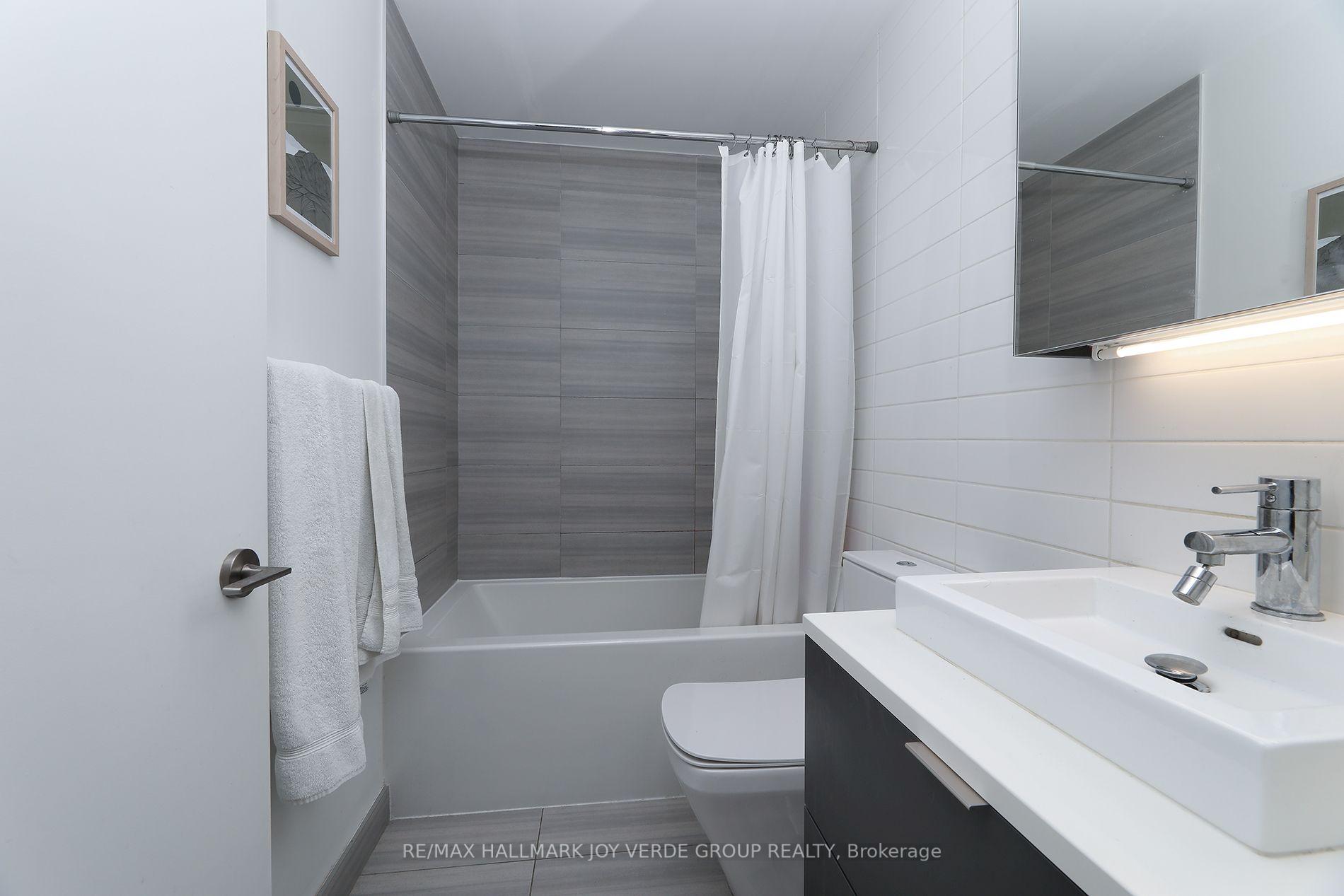 Photo 14 of Unit 1105, 170 Bayview Avenue, Toronto, Moss Park — HOMEH