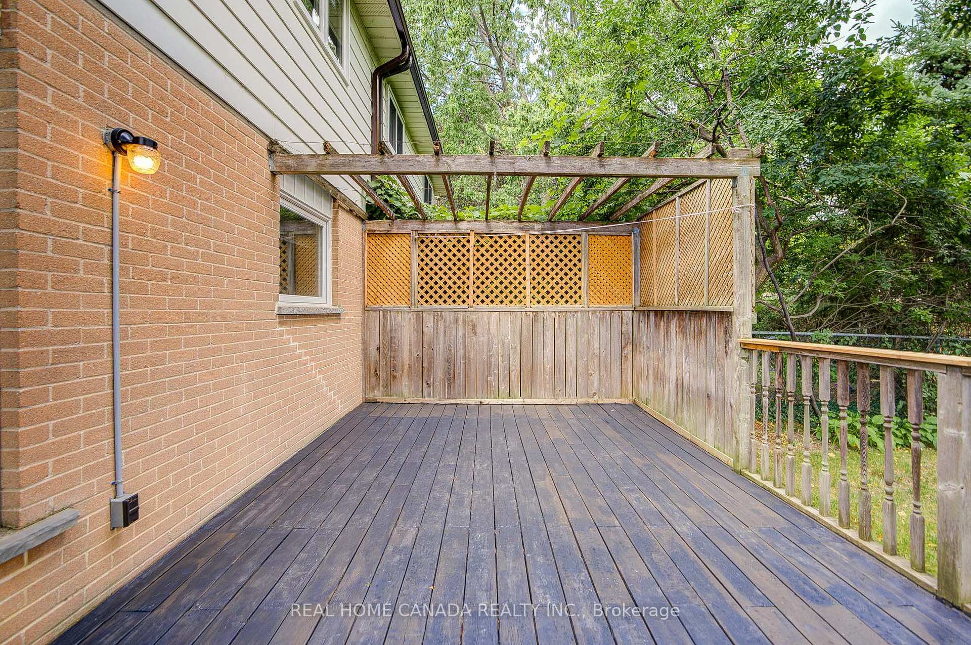 Photo 40 of 19 Hepworth Drive, Etobicoke, Willowridge-Martingrove-Richview — HOMEH