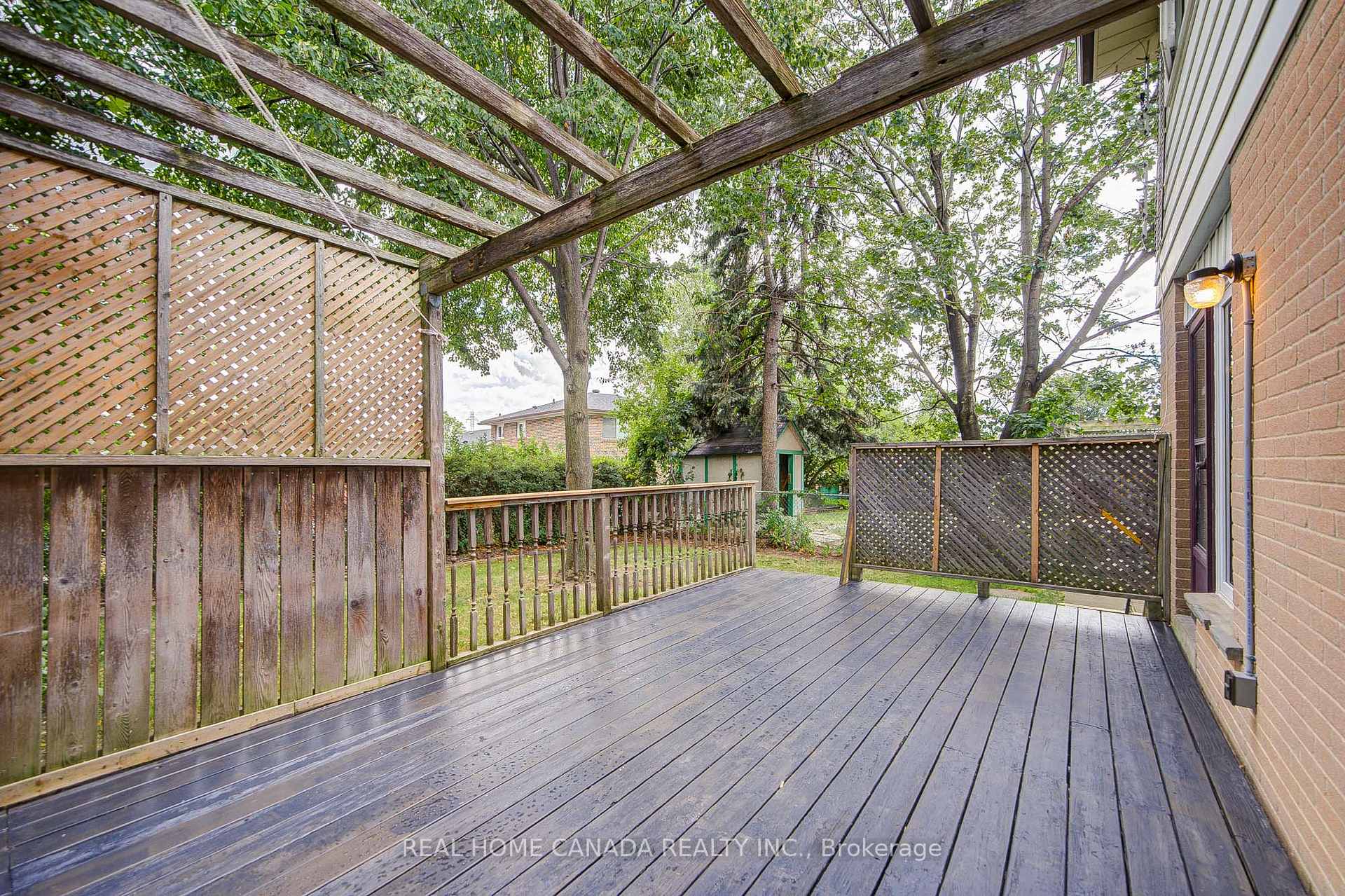 Photo 42 of 19 Hepworth Drive, Etobicoke, Willowridge-Martingrove-Richview — HOMEH