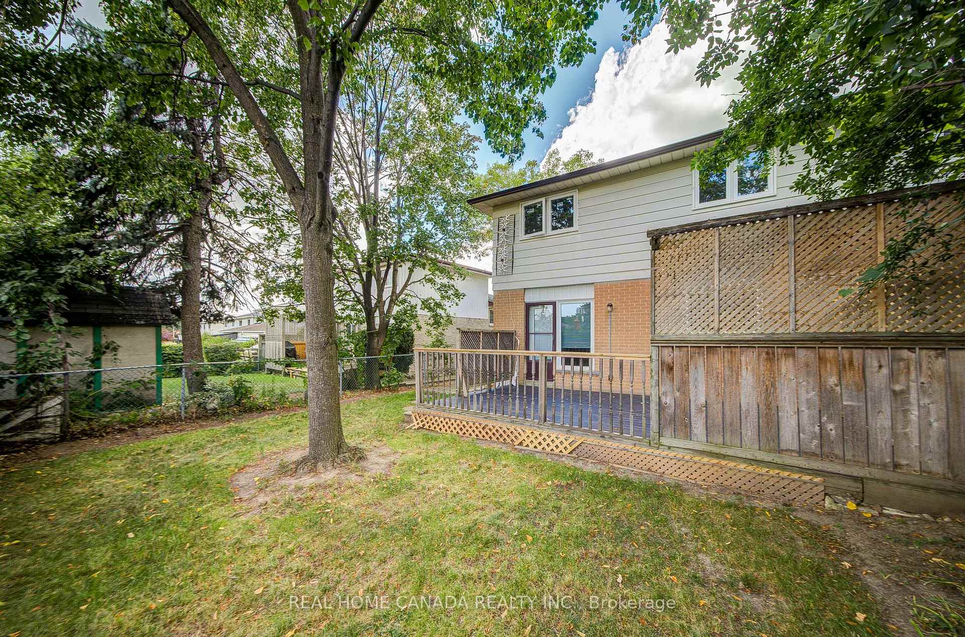 Photo 45 of 19 Hepworth Drive, Etobicoke, Willowridge-Martingrove-Richview — HOMEH