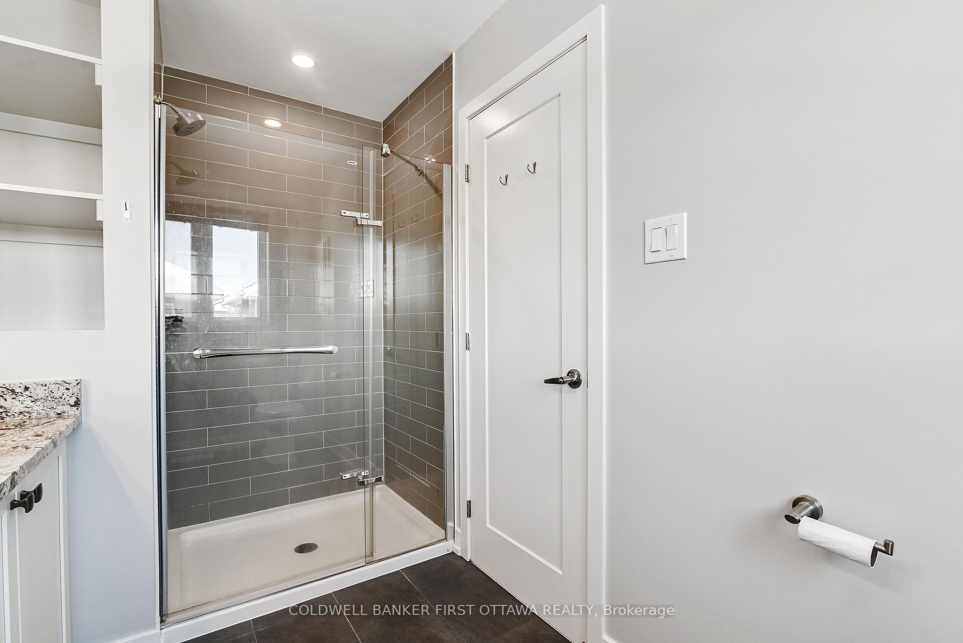 Photo 23 of 1042 Cobble Hill Drive, Ottawa, Barrhaven - Cedargrove/Fraserdale — HOMEH