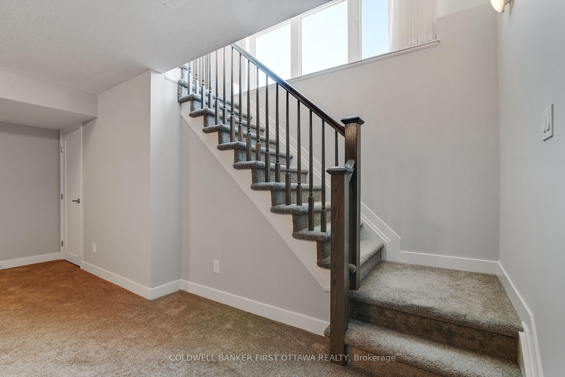 Photo 24 of 1042 Cobble Hill Drive, Ottawa, Barrhaven - Cedargrove/Fraserdale — HOMEH