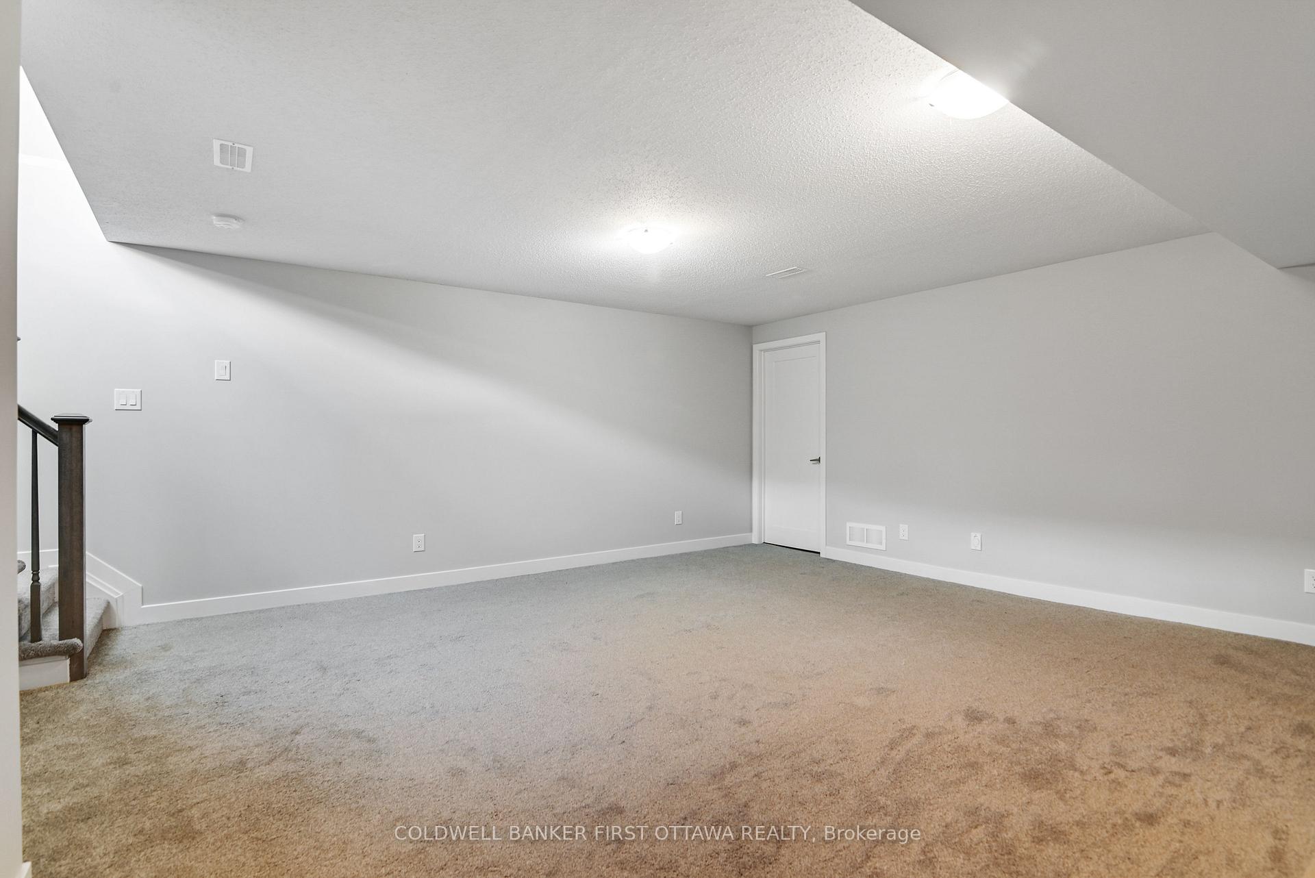 Photo 27 of 1042 Cobble Hill Drive, Ottawa, Barrhaven - Cedargrove/Fraserdale — HOMEH