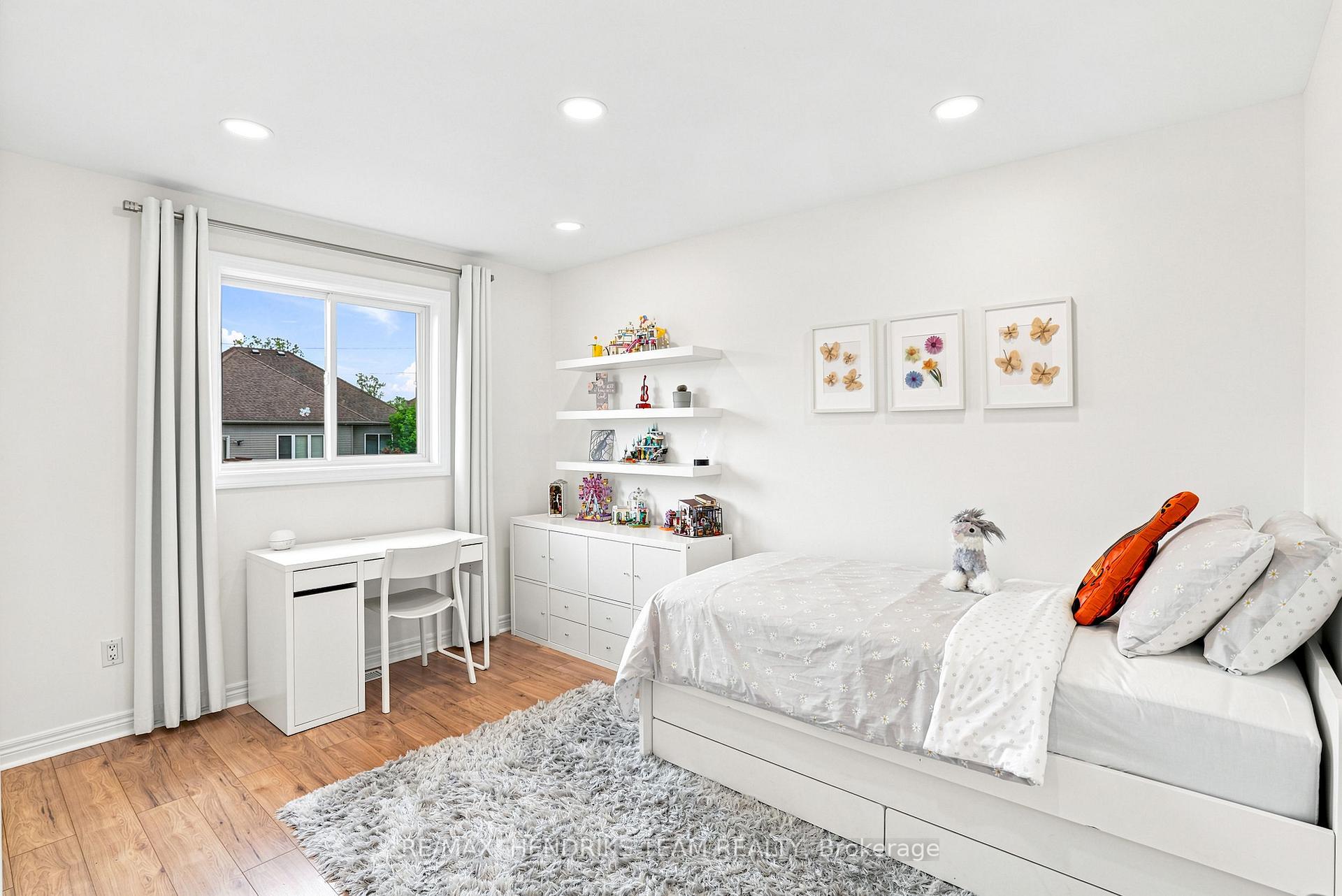 Photo 16 of 7032 Kelly Drive, Niagara Falls, Forestview — HOMEH