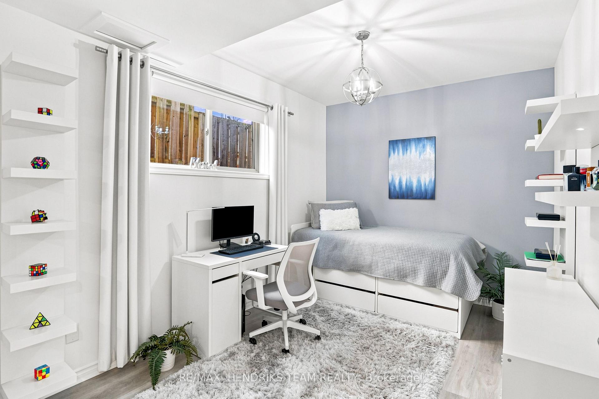 Photo 23 of 7032 Kelly Drive, Niagara Falls, Forestview — HOMEH