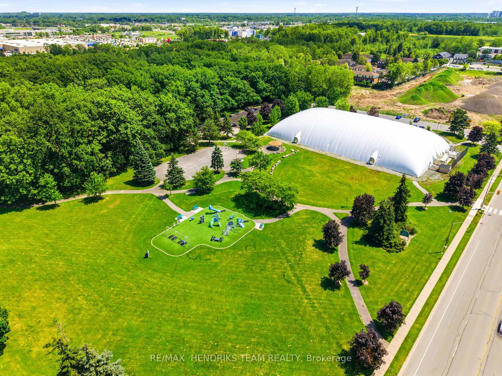 Photo 39 of 7032 Kelly Drive, Niagara Falls, Forestview — HOMEH