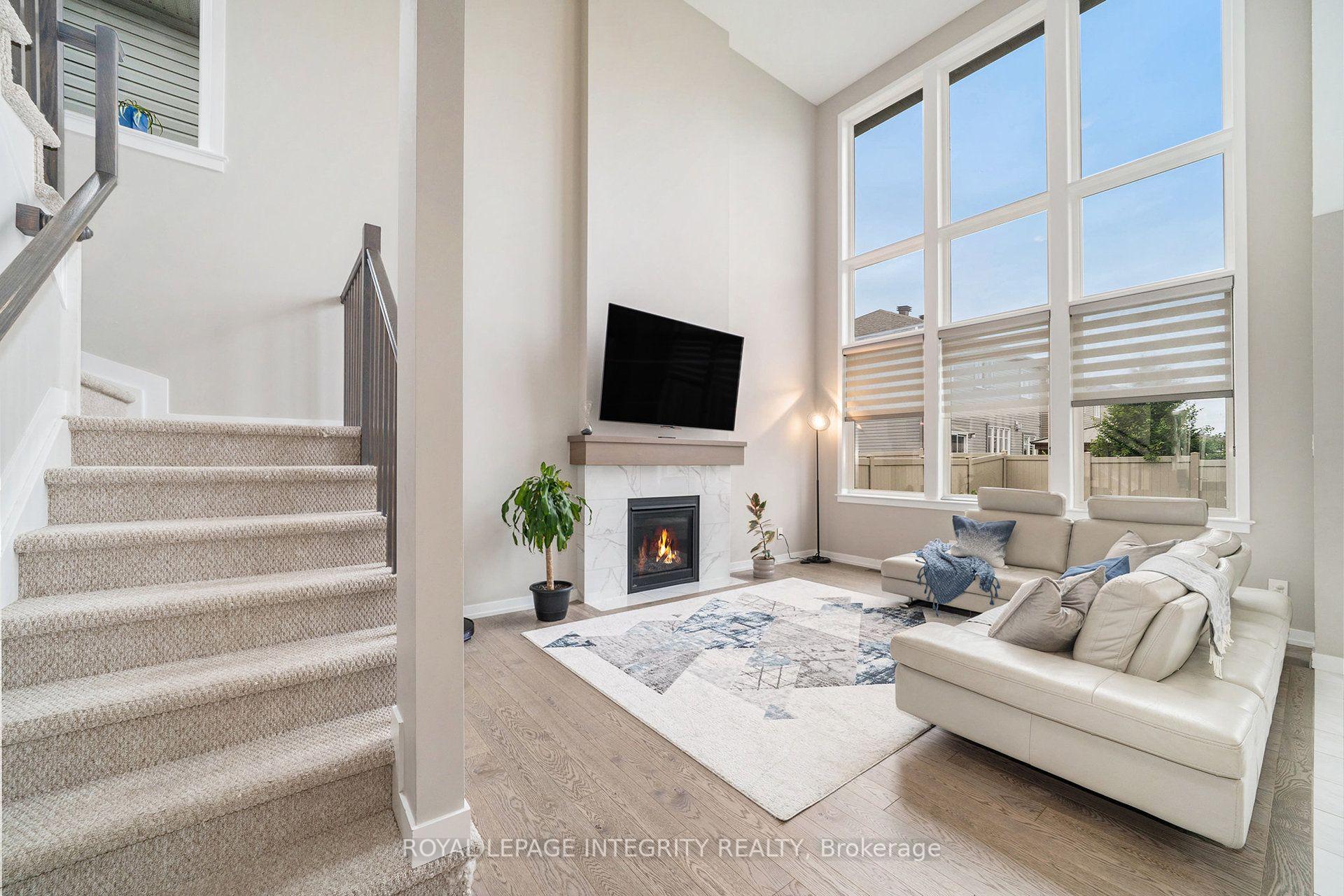 Photo 4 of 126 Groningen Street, Ottawa, Kanata - Emerald Meadows/Trailwest — HOMEH