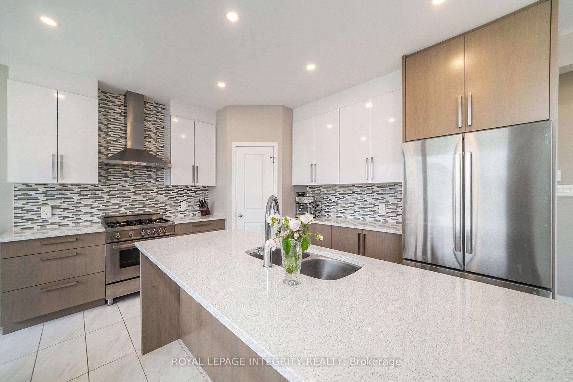 Photo 10 of 126 Groningen Street, Ottawa, Kanata - Emerald Meadows/Trailwest — HOMEH