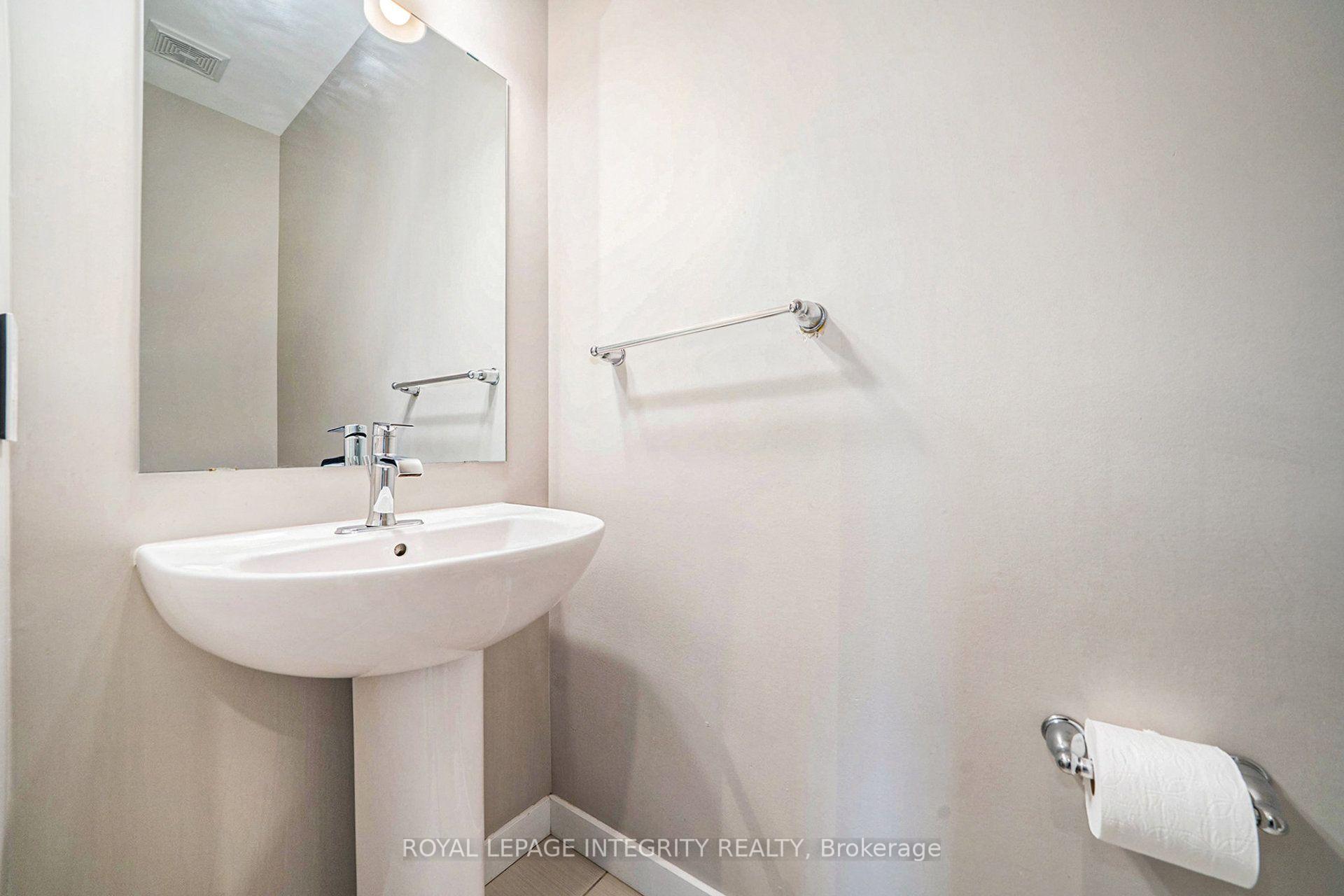 Photo 13 of 126 Groningen Street, Ottawa, Kanata - Emerald Meadows/Trailwest — HOMEH