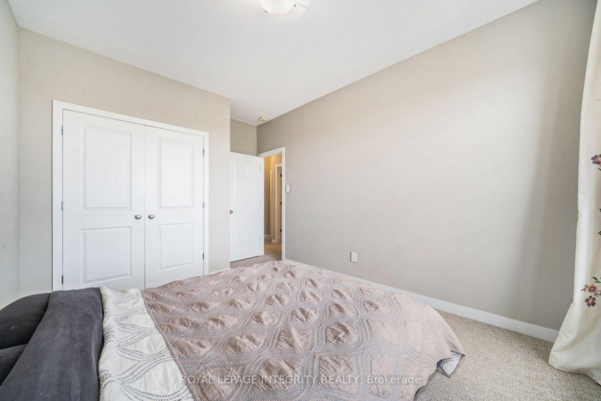 Photo 15 of 126 Groningen Street, Ottawa, Kanata - Emerald Meadows/Trailwest — HOMEH