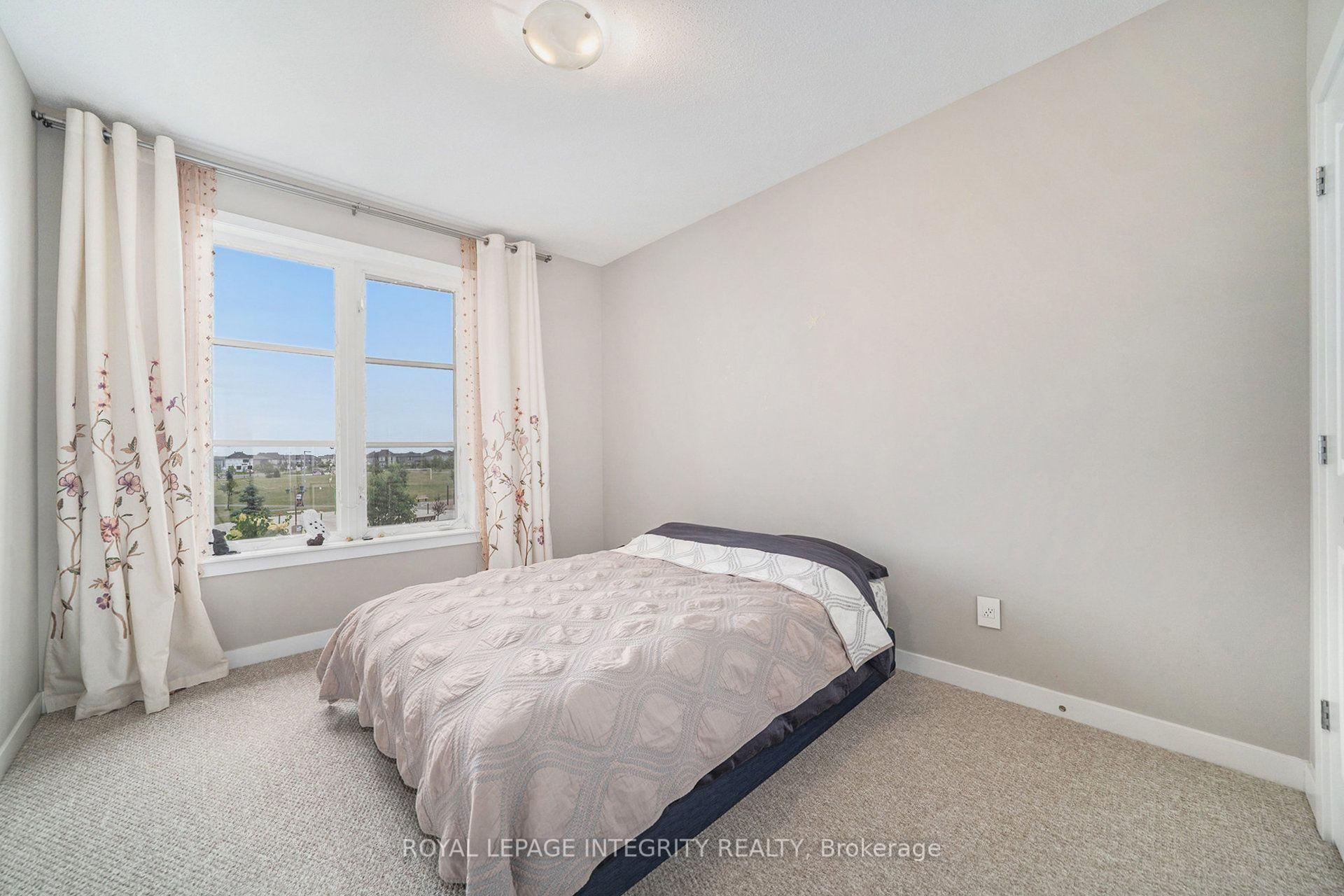 Photo 16 of 126 Groningen Street, Ottawa, Kanata - Emerald Meadows/Trailwest — HOMEH