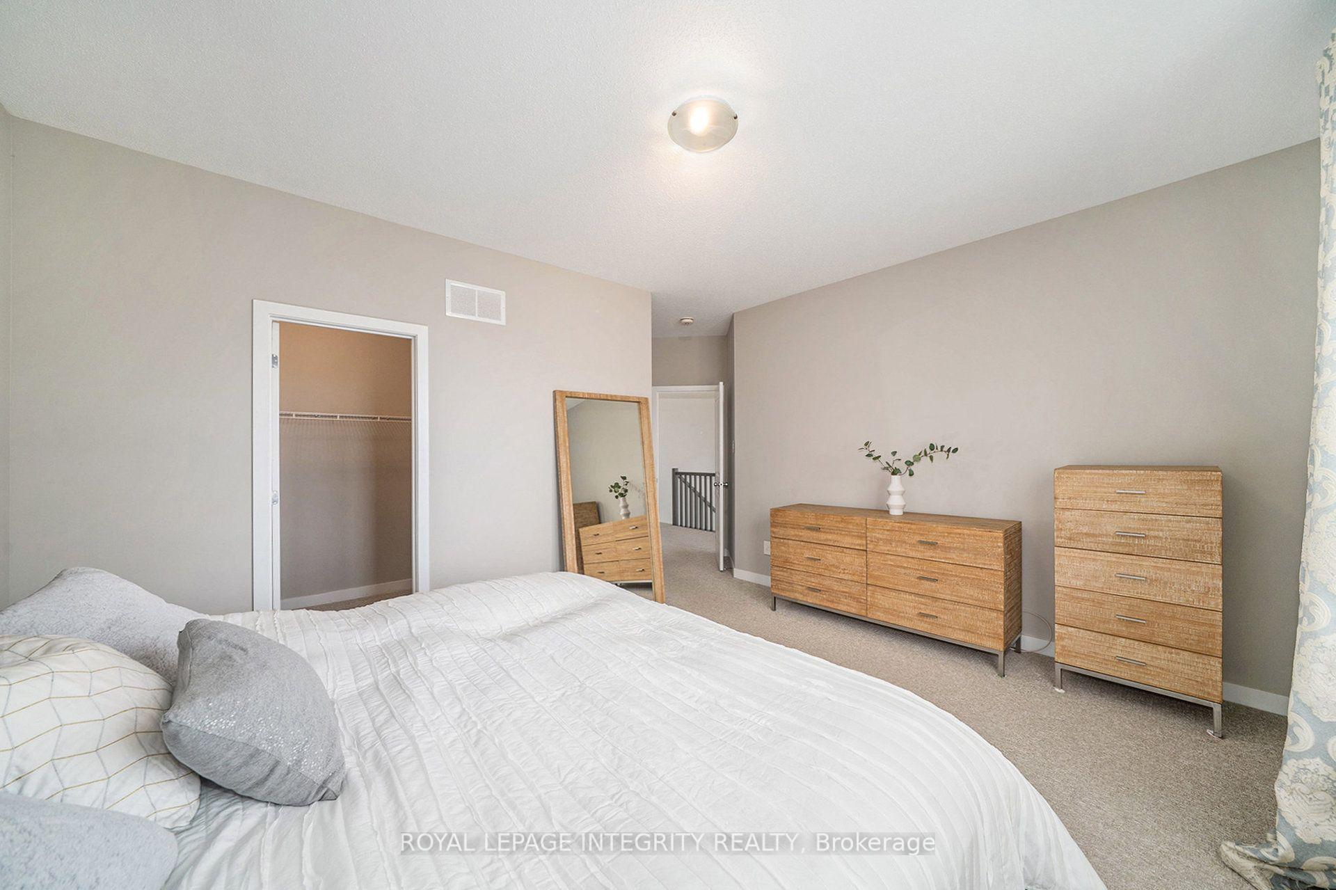 Photo 19 of 126 Groningen Street, Ottawa, Kanata - Emerald Meadows/Trailwest — HOMEH