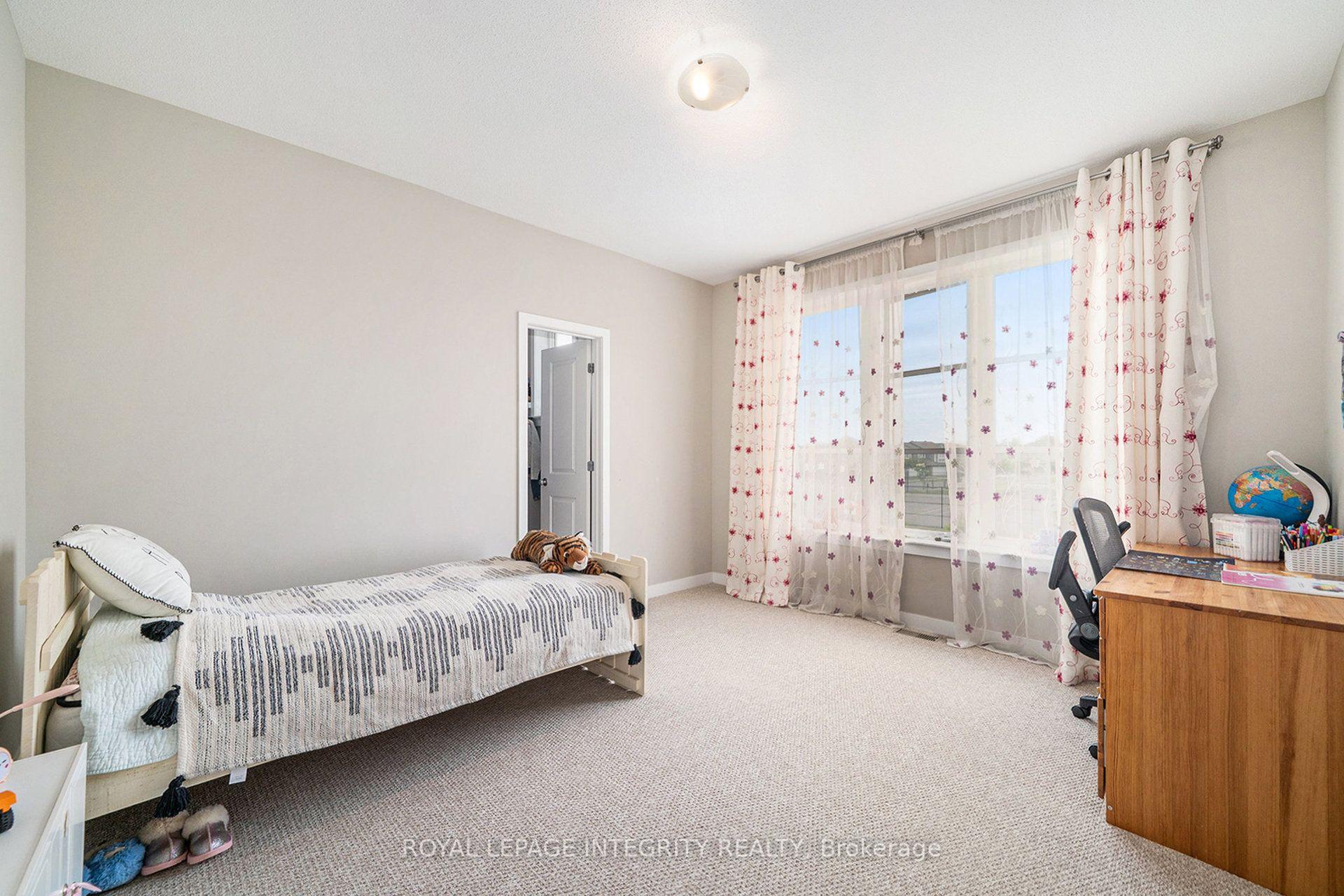 Photo 20 of 126 Groningen Street, Ottawa, Kanata - Emerald Meadows/Trailwest — HOMEH