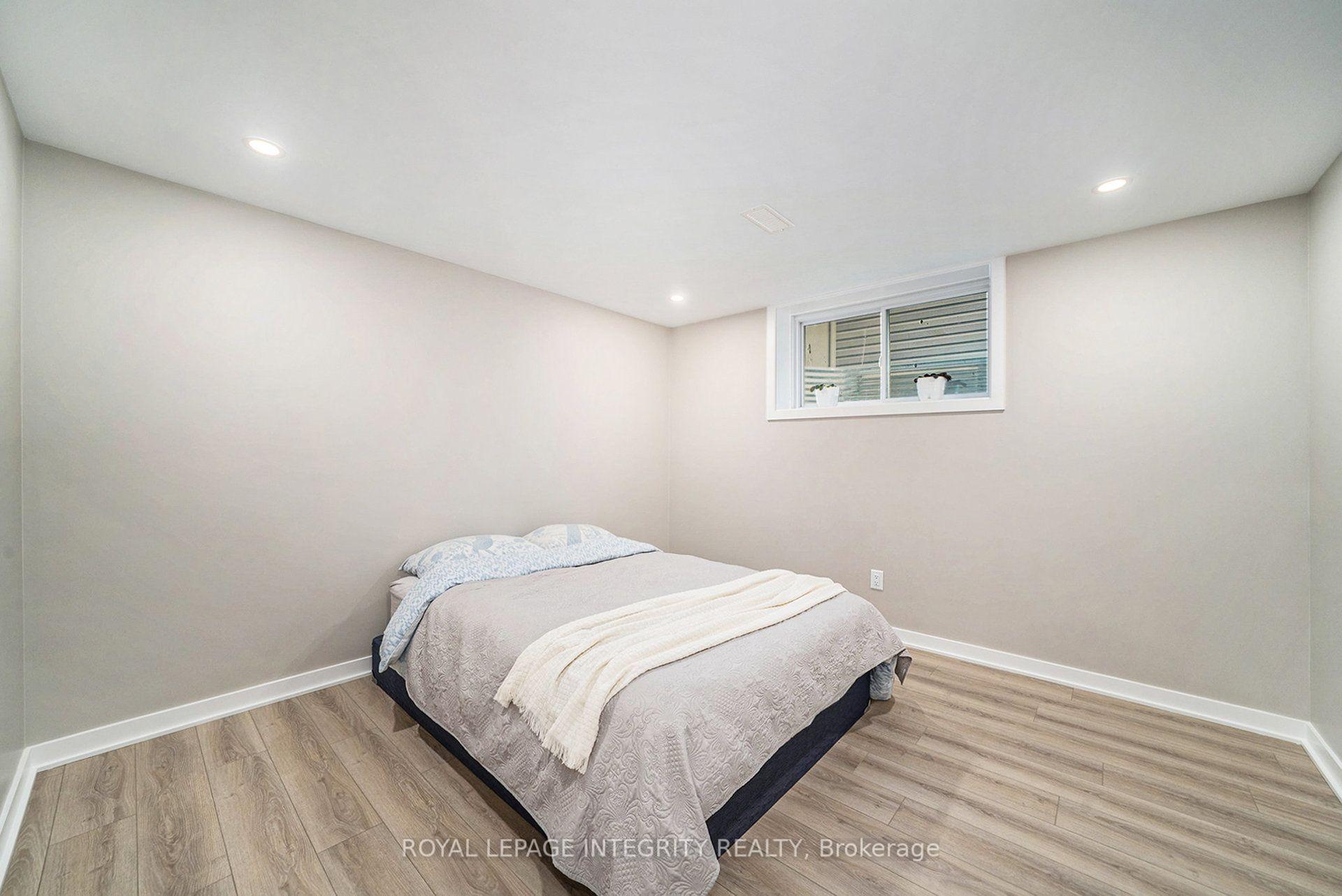 Photo 28 of 126 Groningen Street, Ottawa, Kanata - Emerald Meadows/Trailwest — HOMEH