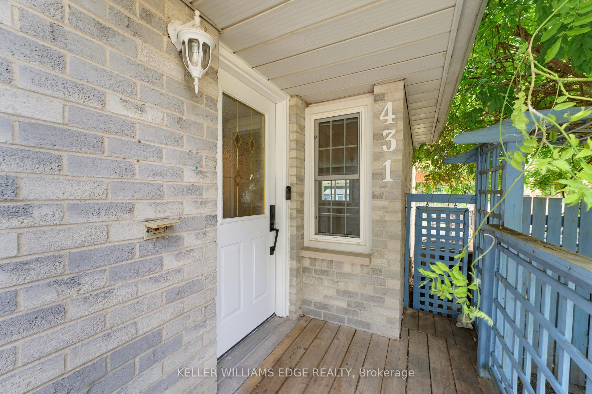 Photo 4 of 431 West Acres Drive, Guelph, Willow West/Sugarbush/West Acres — HOMEH