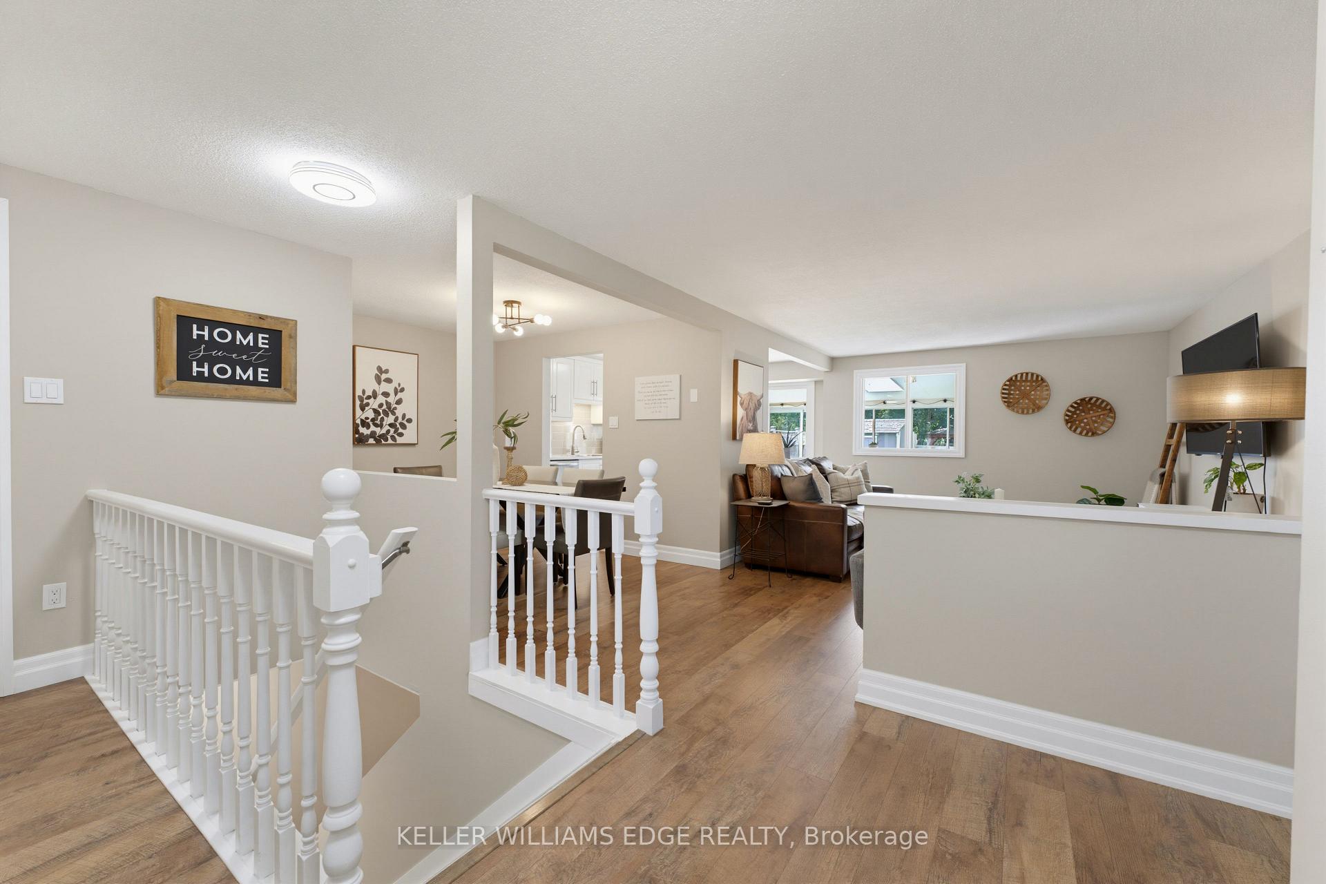 Photo 6 of 431 West Acres Drive, Guelph, Willow West/Sugarbush/West Acres — HOMEH