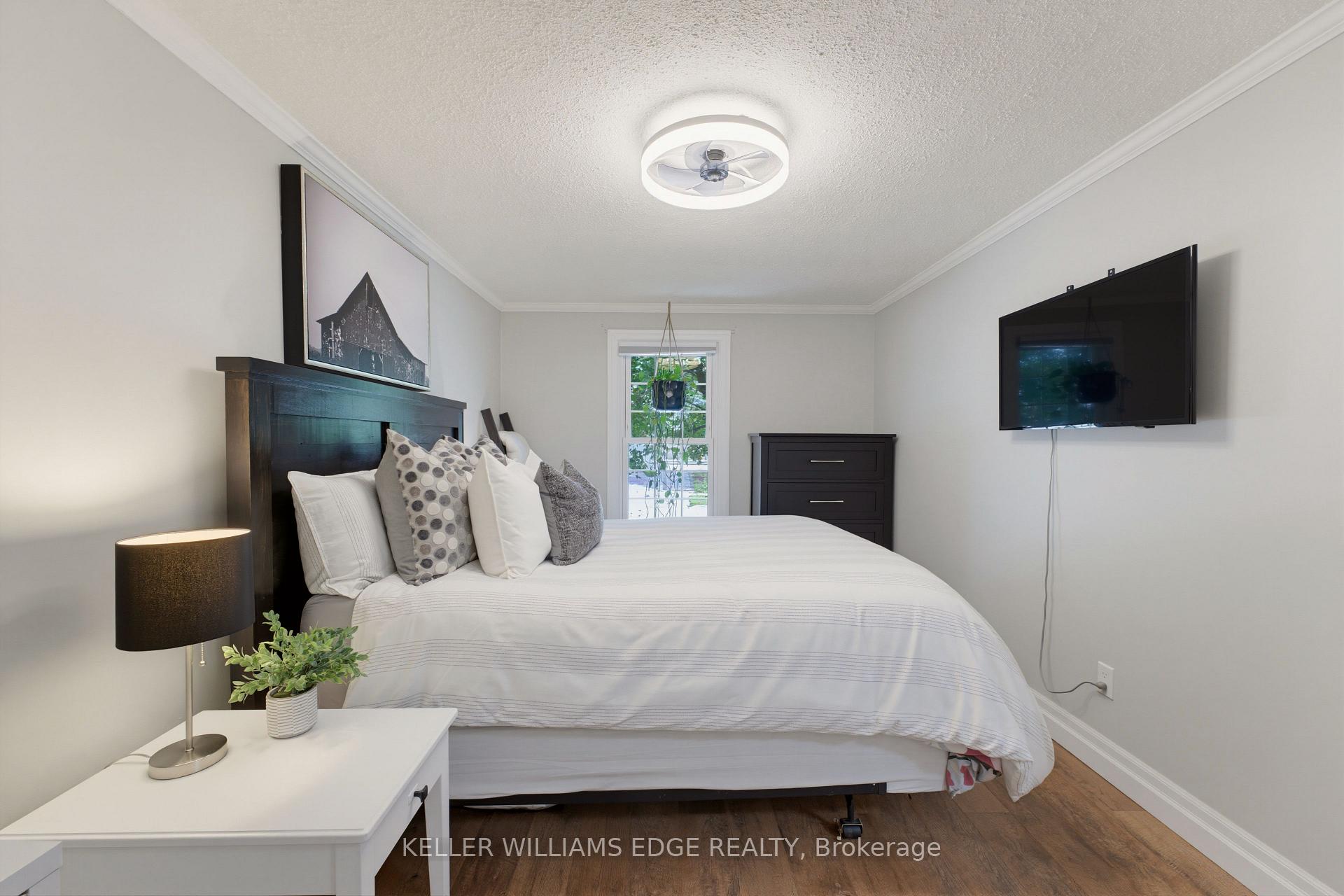 Photo 16 of 431 West Acres Drive, Guelph, Willow West/Sugarbush/West Acres — HOMEH