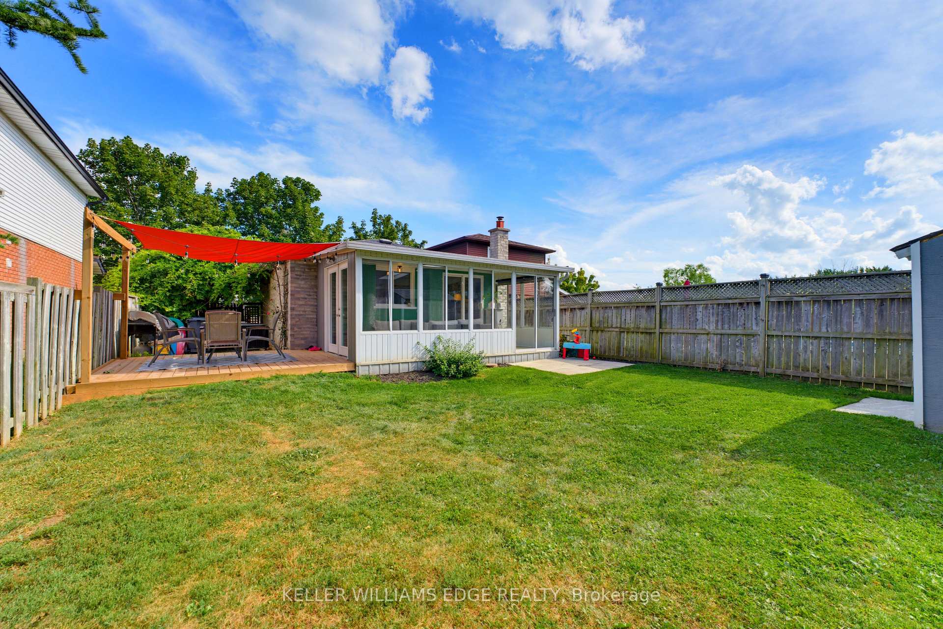 Photo 28 of 431 West Acres Drive, Guelph, Willow West/Sugarbush/West Acres — HOMEH