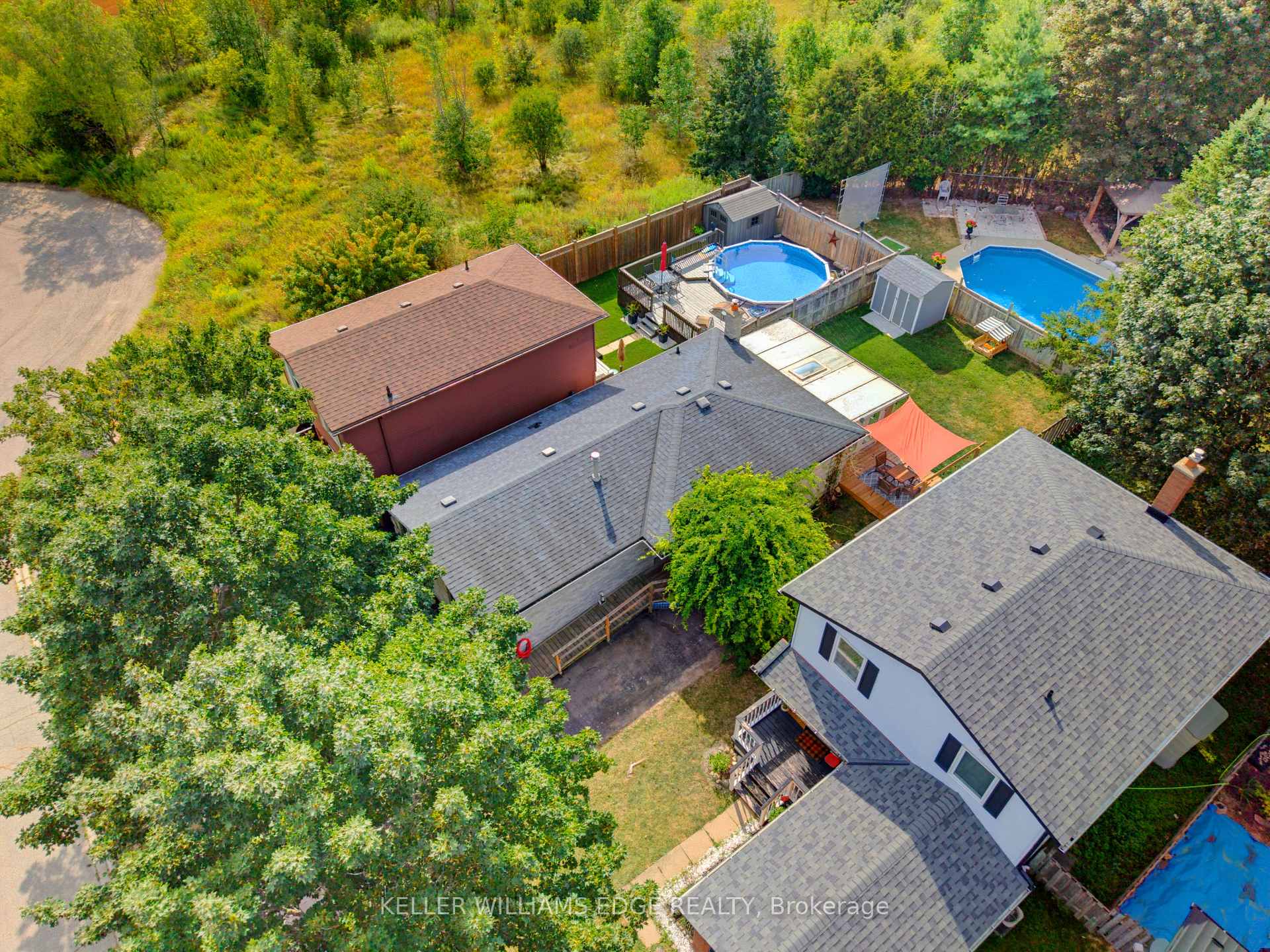 Photo 30 of 431 West Acres Drive, Guelph, Willow West/Sugarbush/West Acres — HOMEH