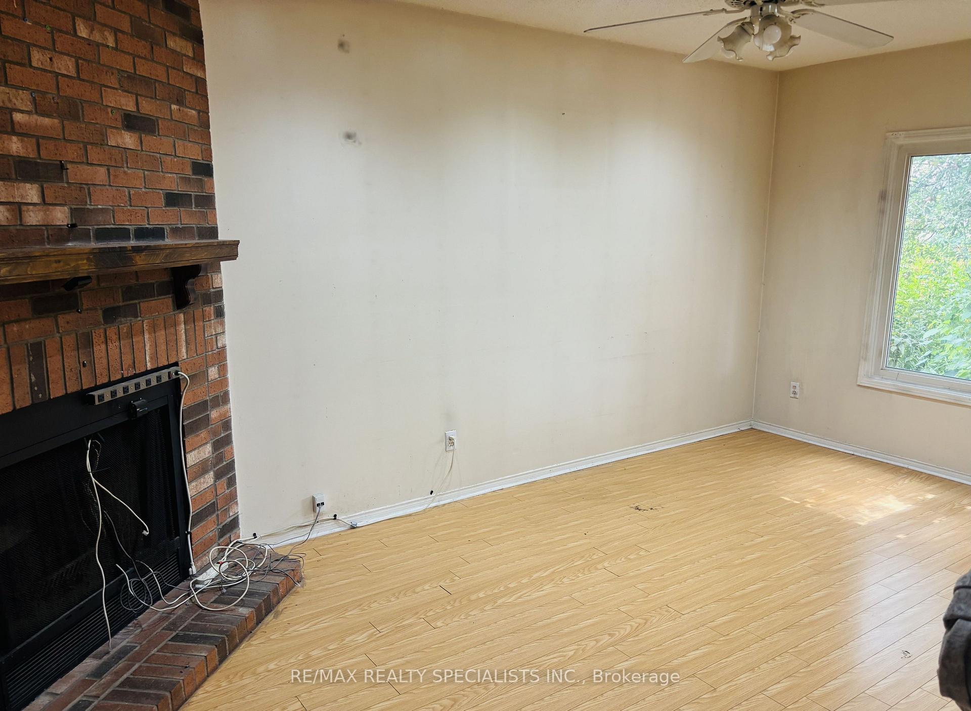 Photo 17 of 33 Cherrytree Drive, Brampton, Fletcher's Creek South — HOMEH