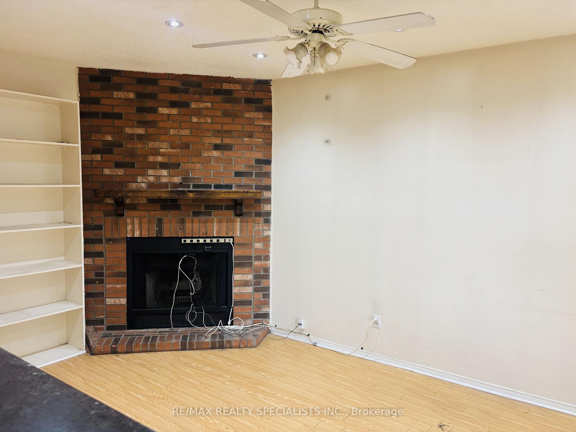 Photo 18 of 33 Cherrytree Drive, Brampton, Fletcher's Creek South — HOMEH