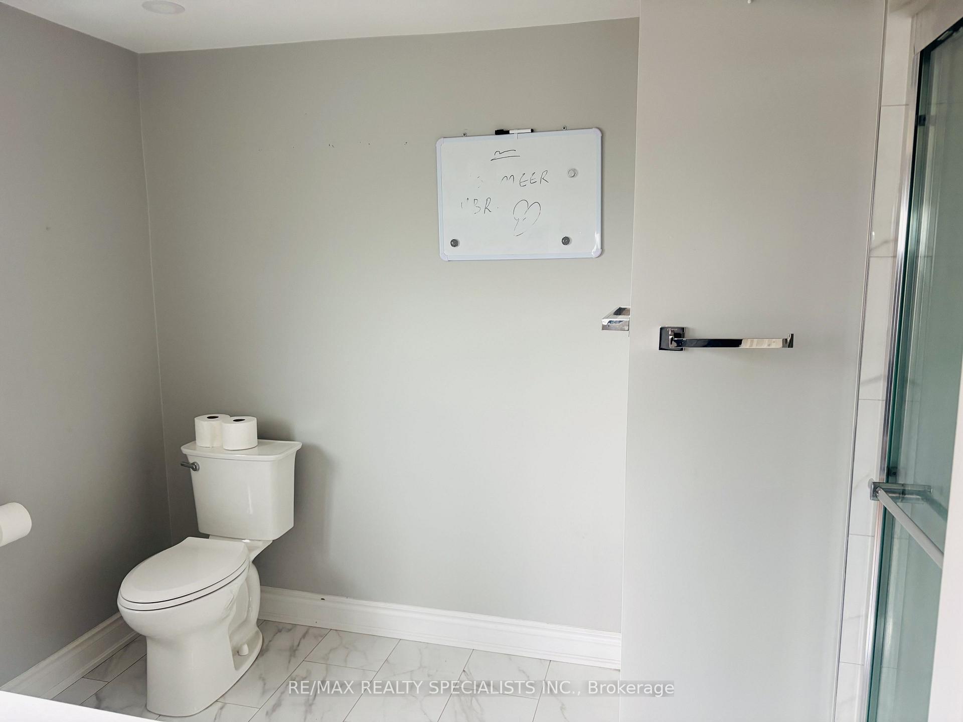 Photo 20 of 33 Cherrytree Drive, Brampton, Fletcher's Creek South — HOMEH