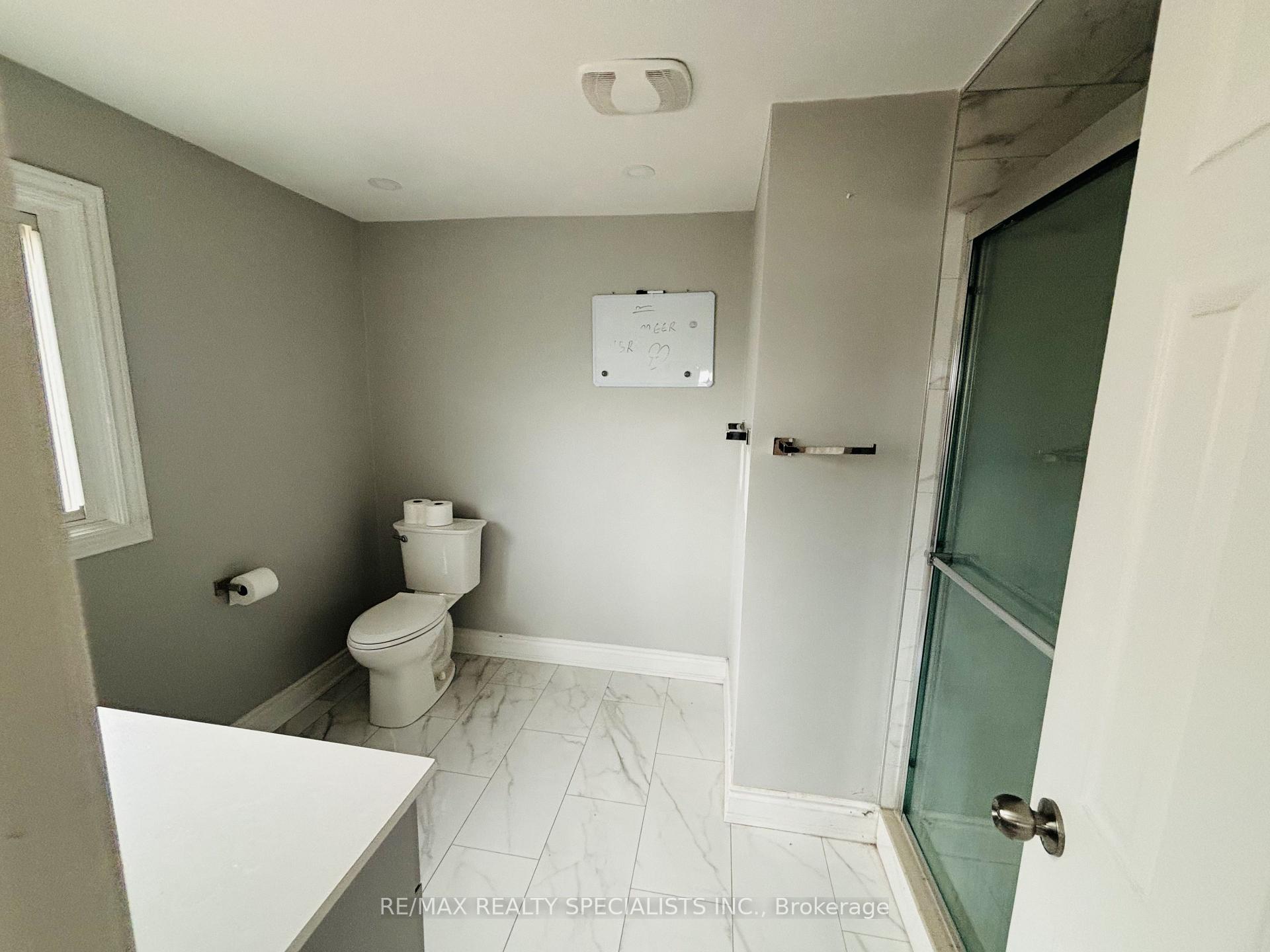 Photo 22 of 33 Cherrytree Drive, Brampton, Fletcher's Creek South — HOMEH
