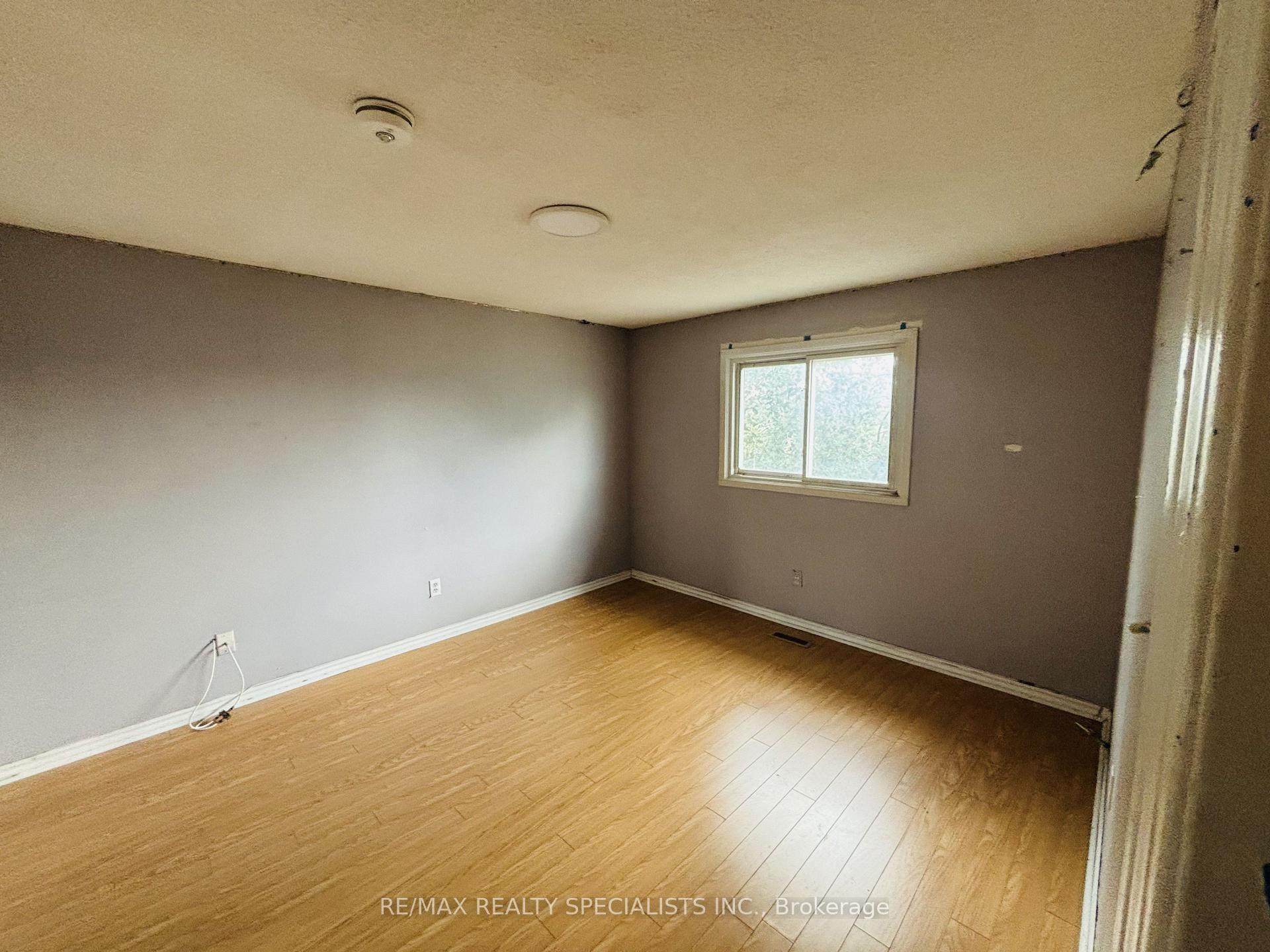 Photo 23 of 33 Cherrytree Drive, Brampton, Fletcher's Creek South — HOMEH