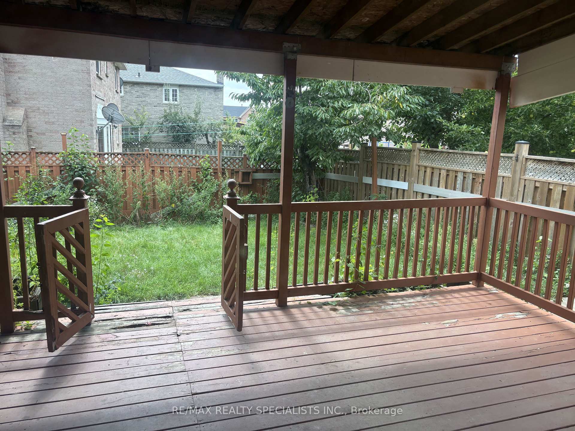Photo 34 of 33 Cherrytree Drive, Brampton, Fletcher's Creek South — HOMEH