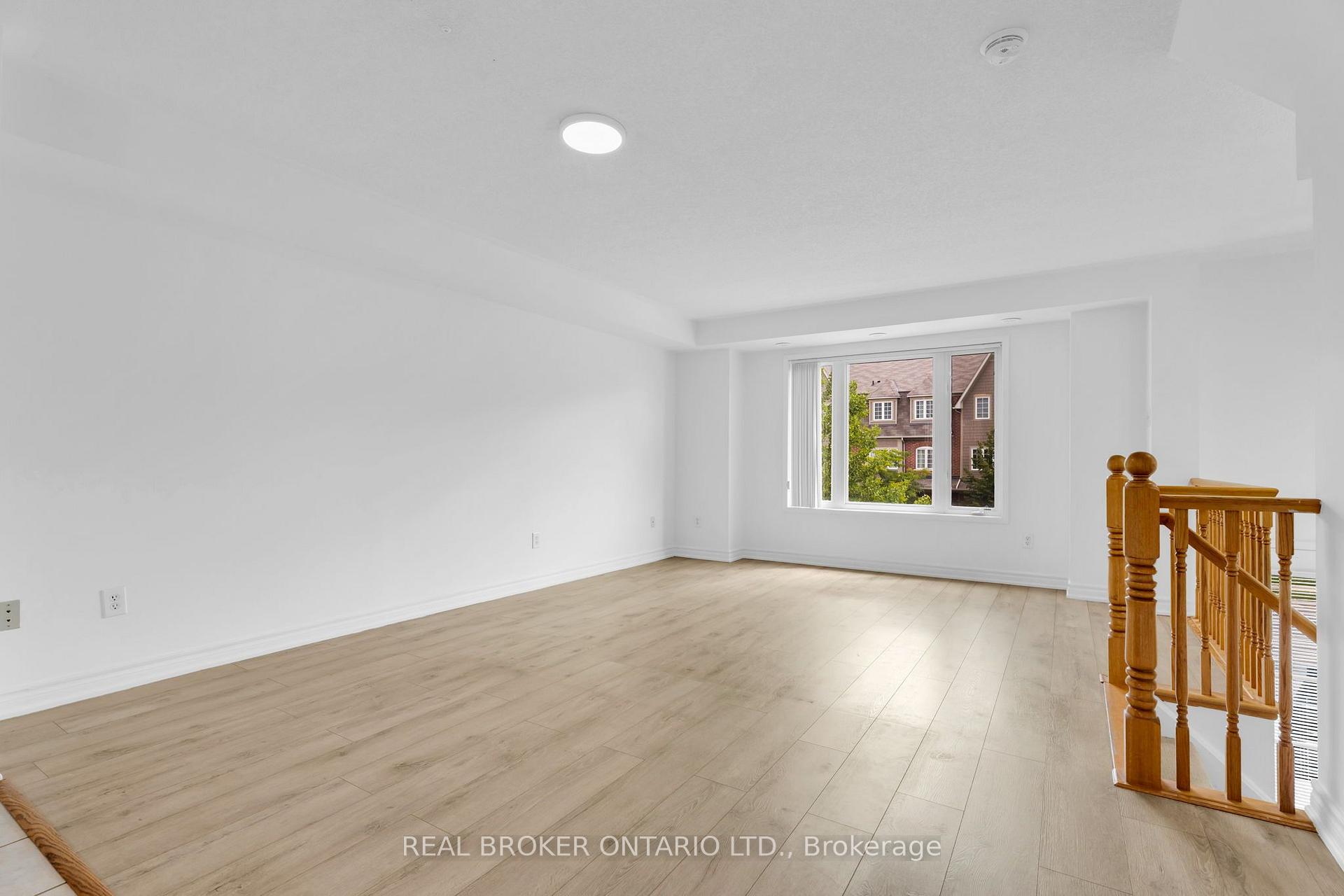 Photo 8 of Unit 9, 3015 Destination Drive, Mississauga, Churchill Meadows — HOMEH