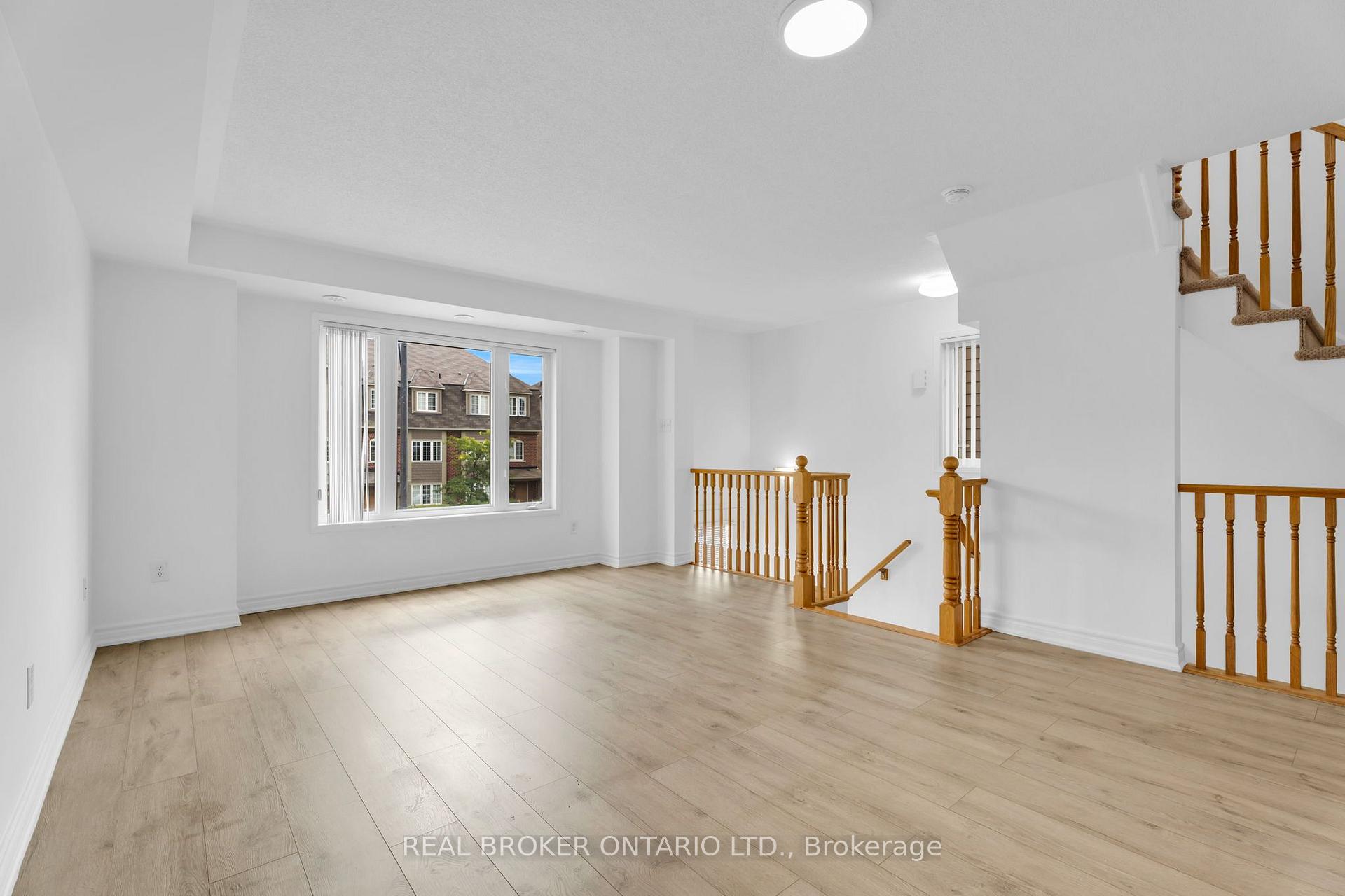 Photo 9 of Unit 9, 3015 Destination Drive, Mississauga, Churchill Meadows — HOMEH