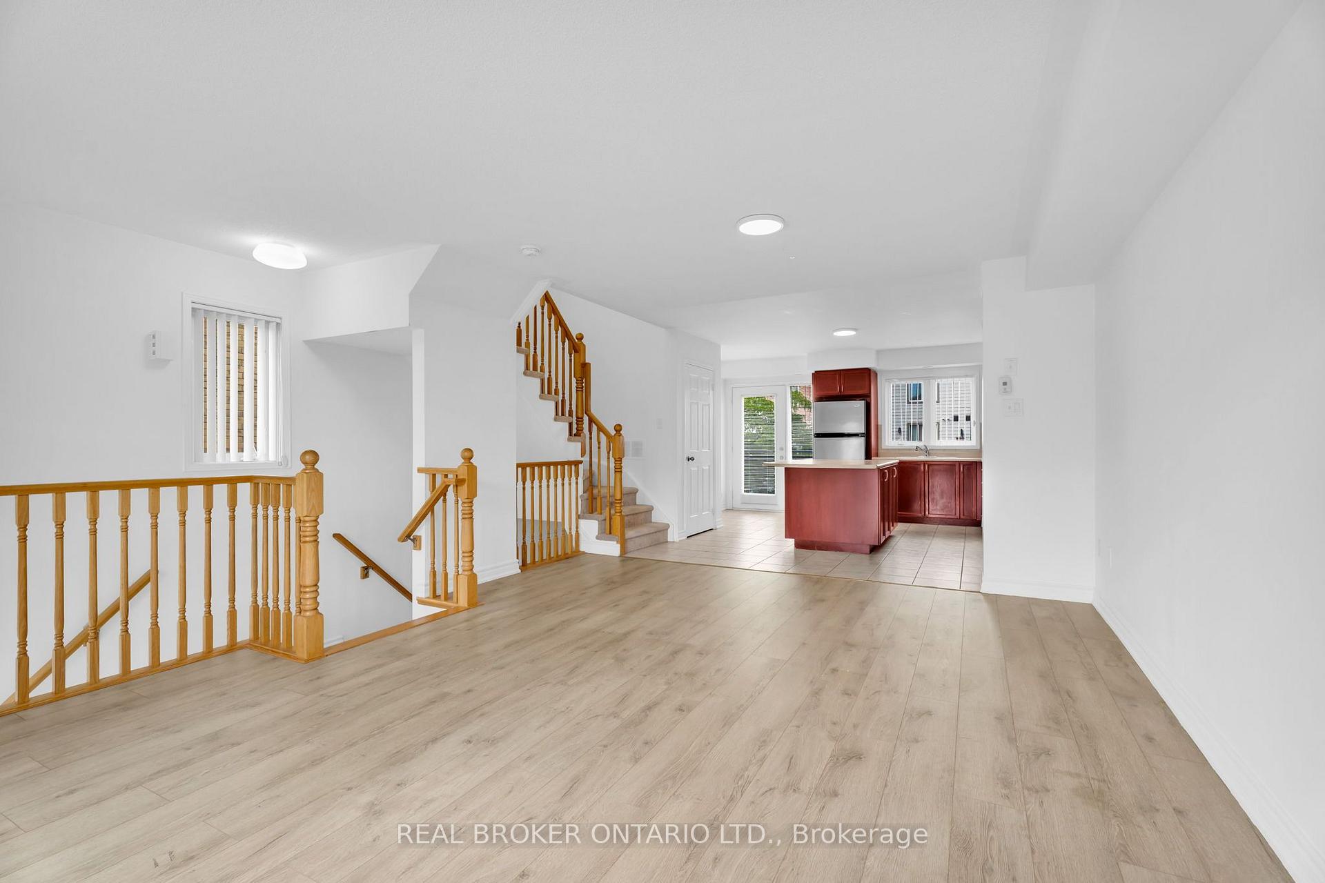 Photo 10 of Unit 9, 3015 Destination Drive, Mississauga, Churchill Meadows — HOMEH