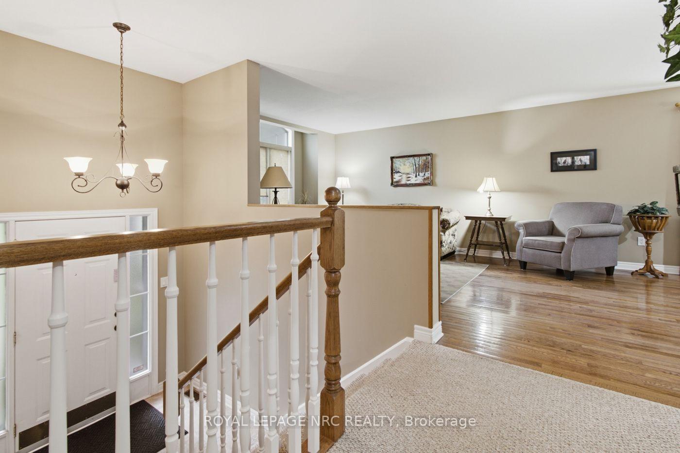 Photo 7 of 73 Rolling Meadows Boulevard, Pelham, Fonthill — HOMEH