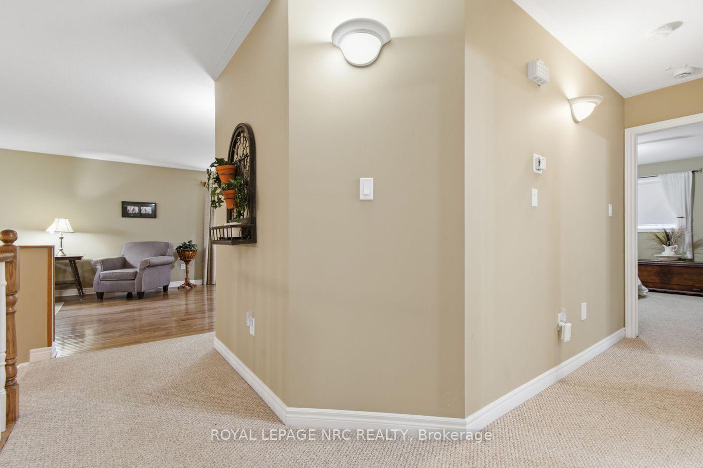Photo 9 of 73 Rolling Meadows Boulevard, Pelham, Fonthill — HOMEH