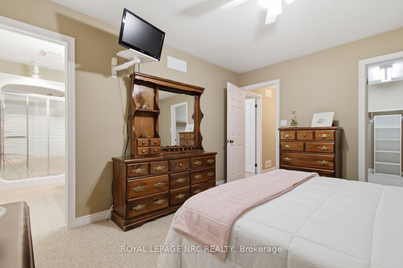 Photo 15 of 73 Rolling Meadows Boulevard, Pelham, Fonthill — HOMEH