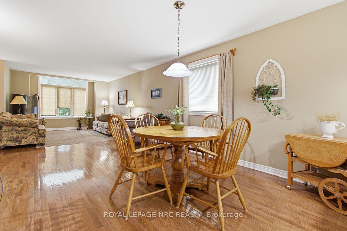 Photo 29 of 73 Rolling Meadows Boulevard, Pelham, Fonthill — HOMEH