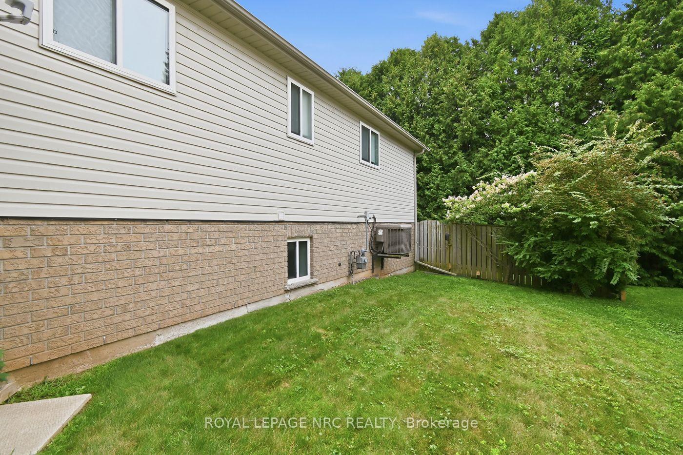 Photo 39 of 73 Rolling Meadows Boulevard, Pelham, Fonthill — HOMEH