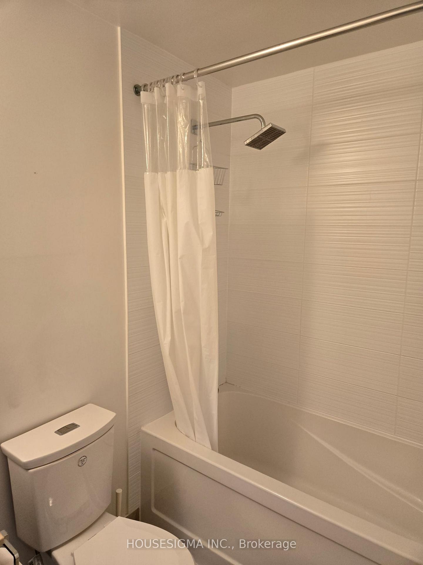 Photo 10 of Unit 2428, 7161 Yonge Street, Markham, Grandview — HOMEH